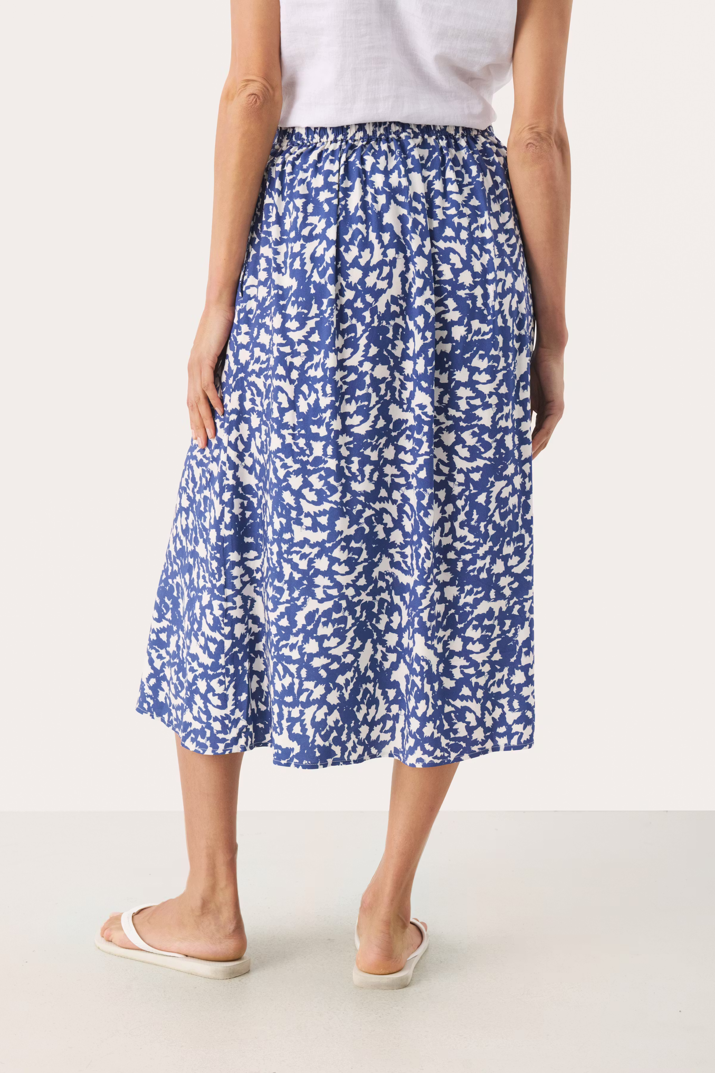 BiseraPW Skirt LOOKBOOK BACK 30308685-303804