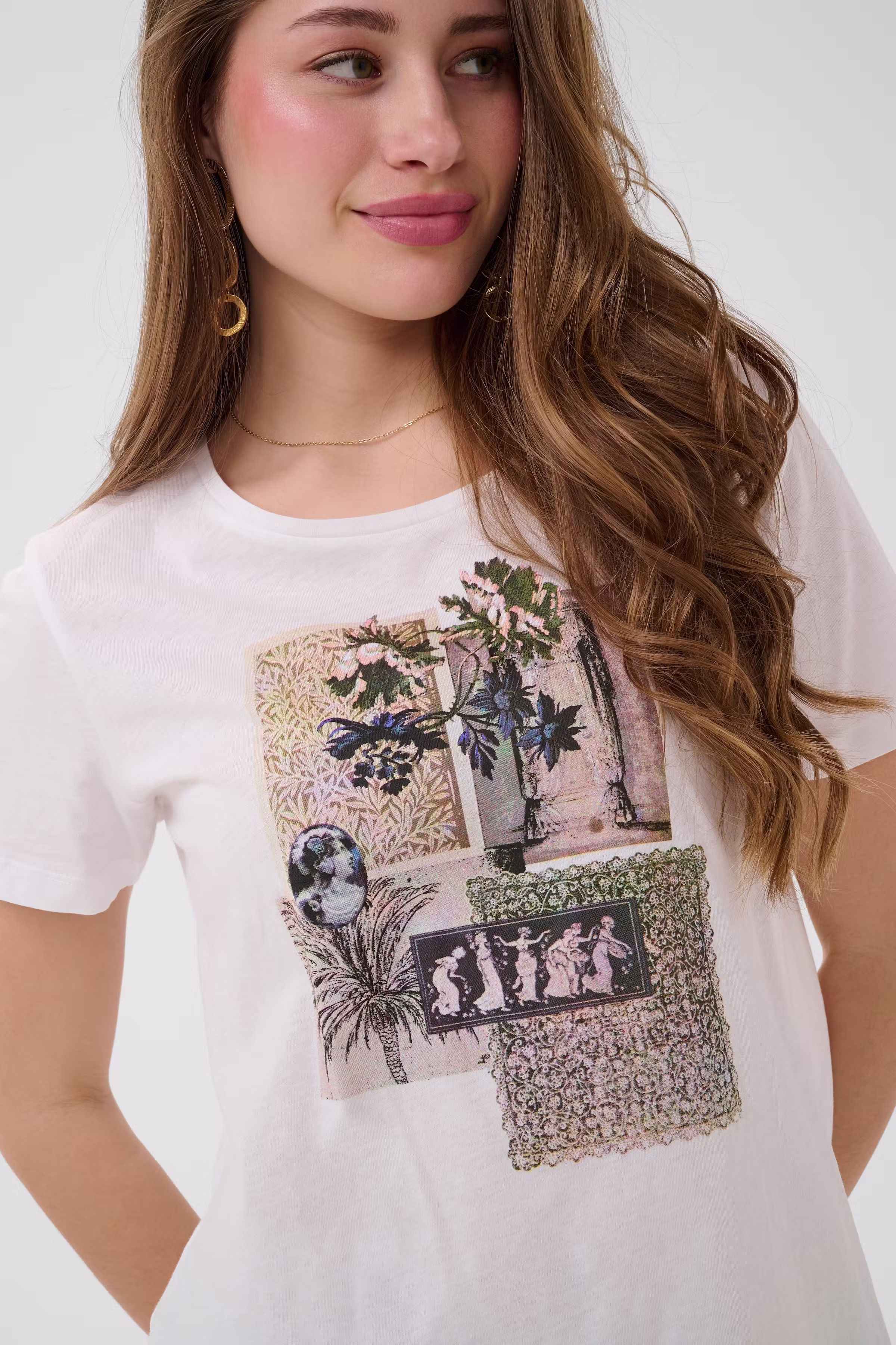 CRCorinne T-shirt LOOKBOOK DETAIL 10615230-109561