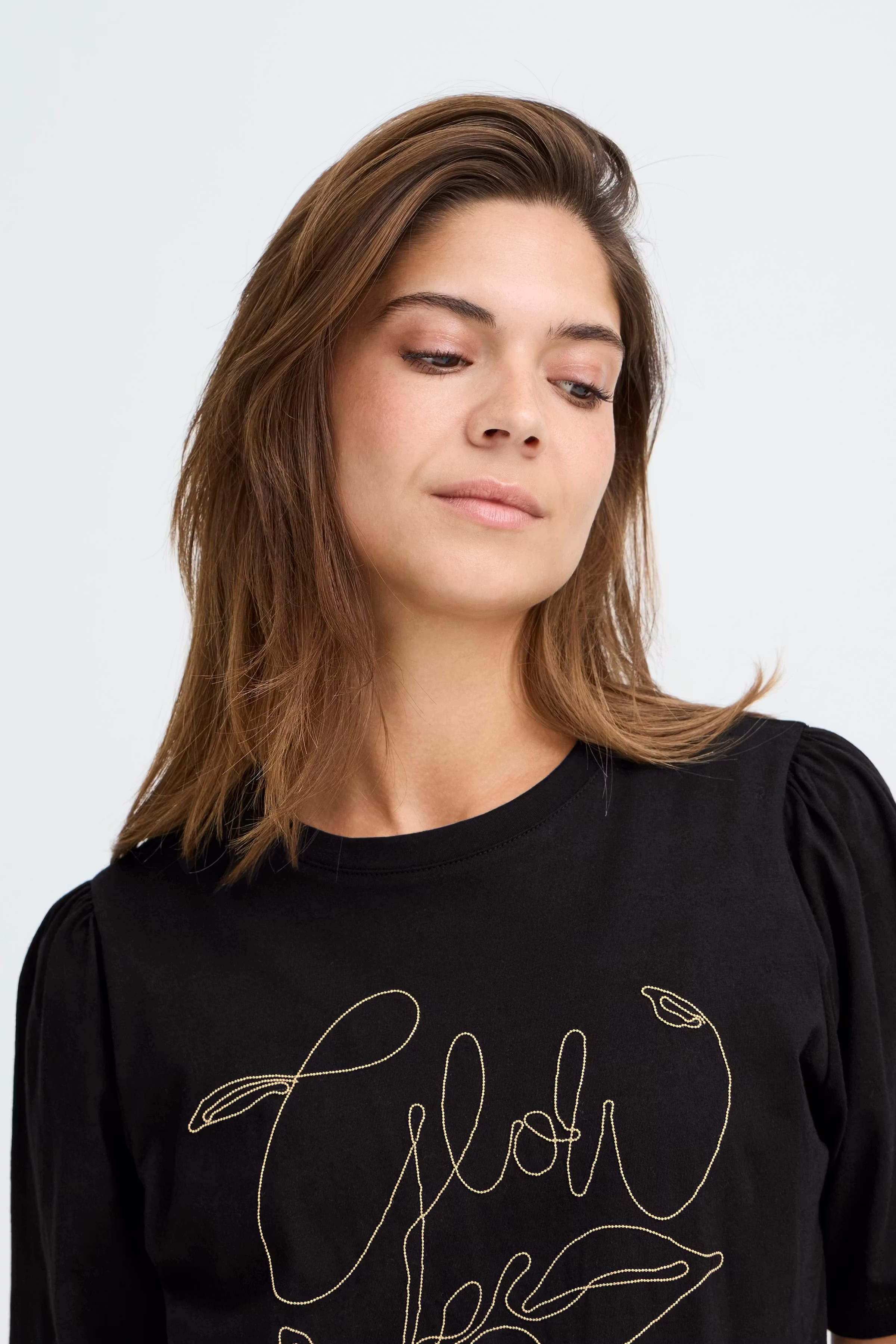 PZJULIETTE T-shirt LOOKBOOK DETAIL 50210145-193911