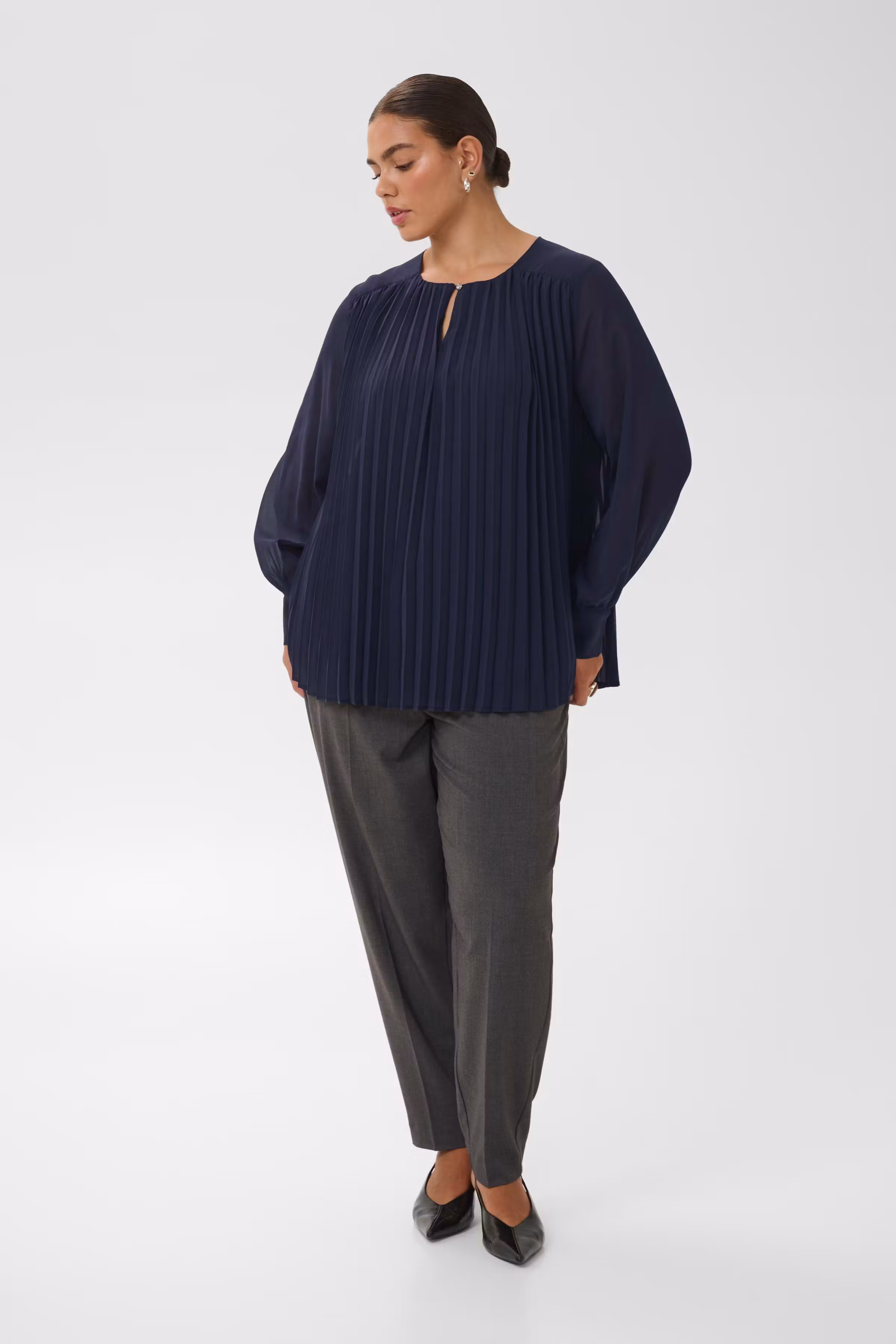 KCeliana Blouse LOOKBOOK FRONT 10584588-193927