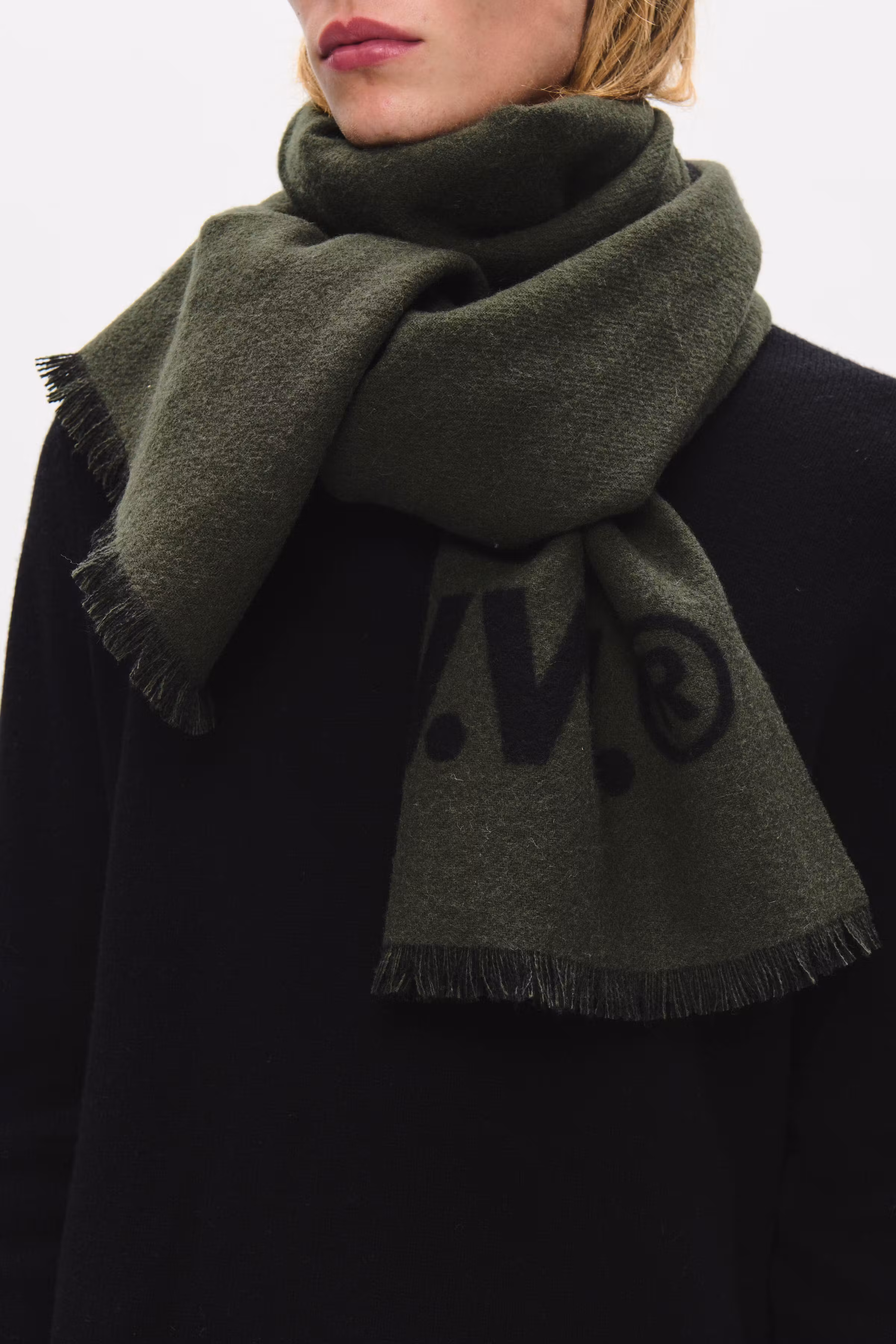 WWJackson Scarf LOOKBOOK DETAIL 30252164-190413
