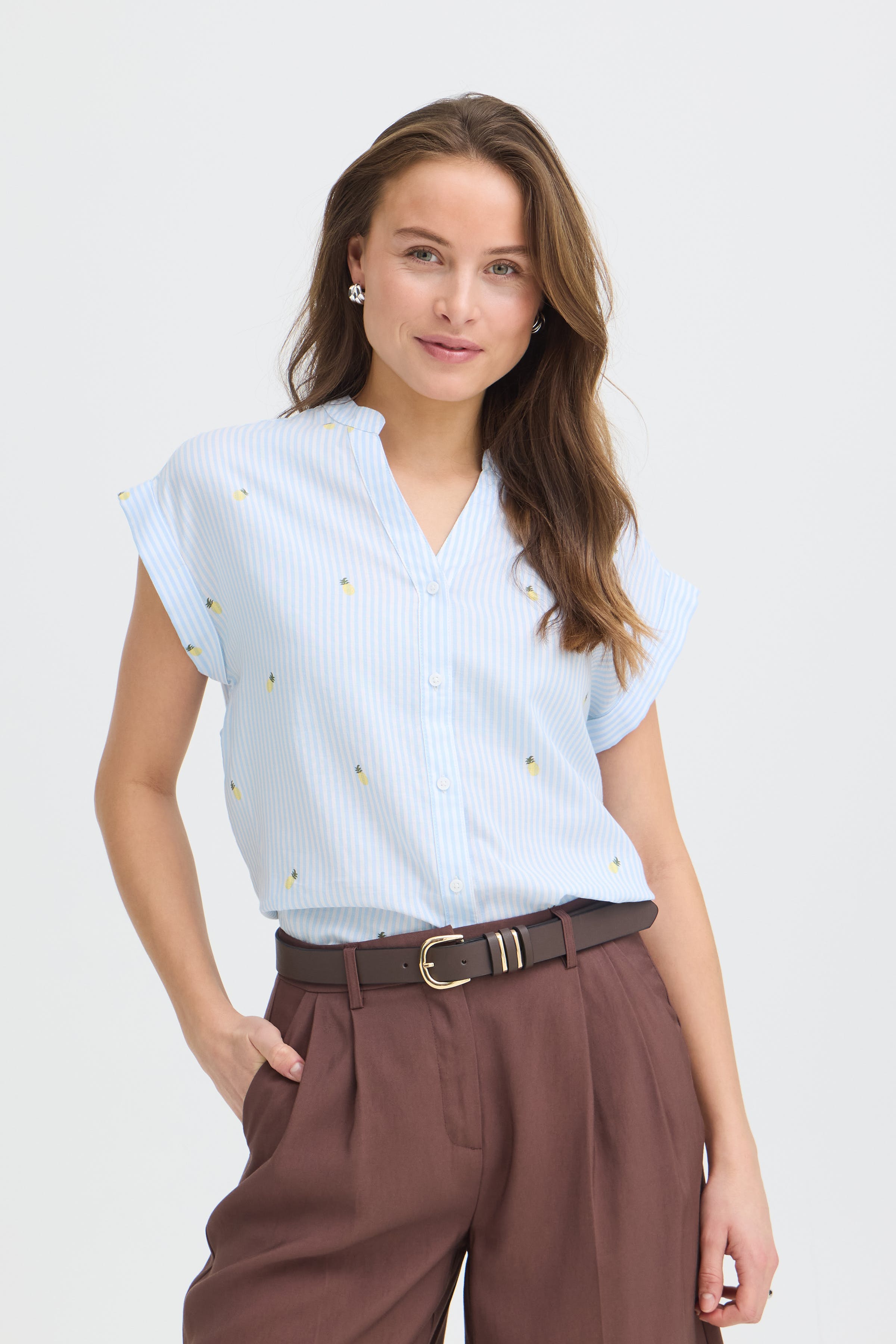 BYISILAS Skjorte LOOKBOOK FRONT 20818976-900008392