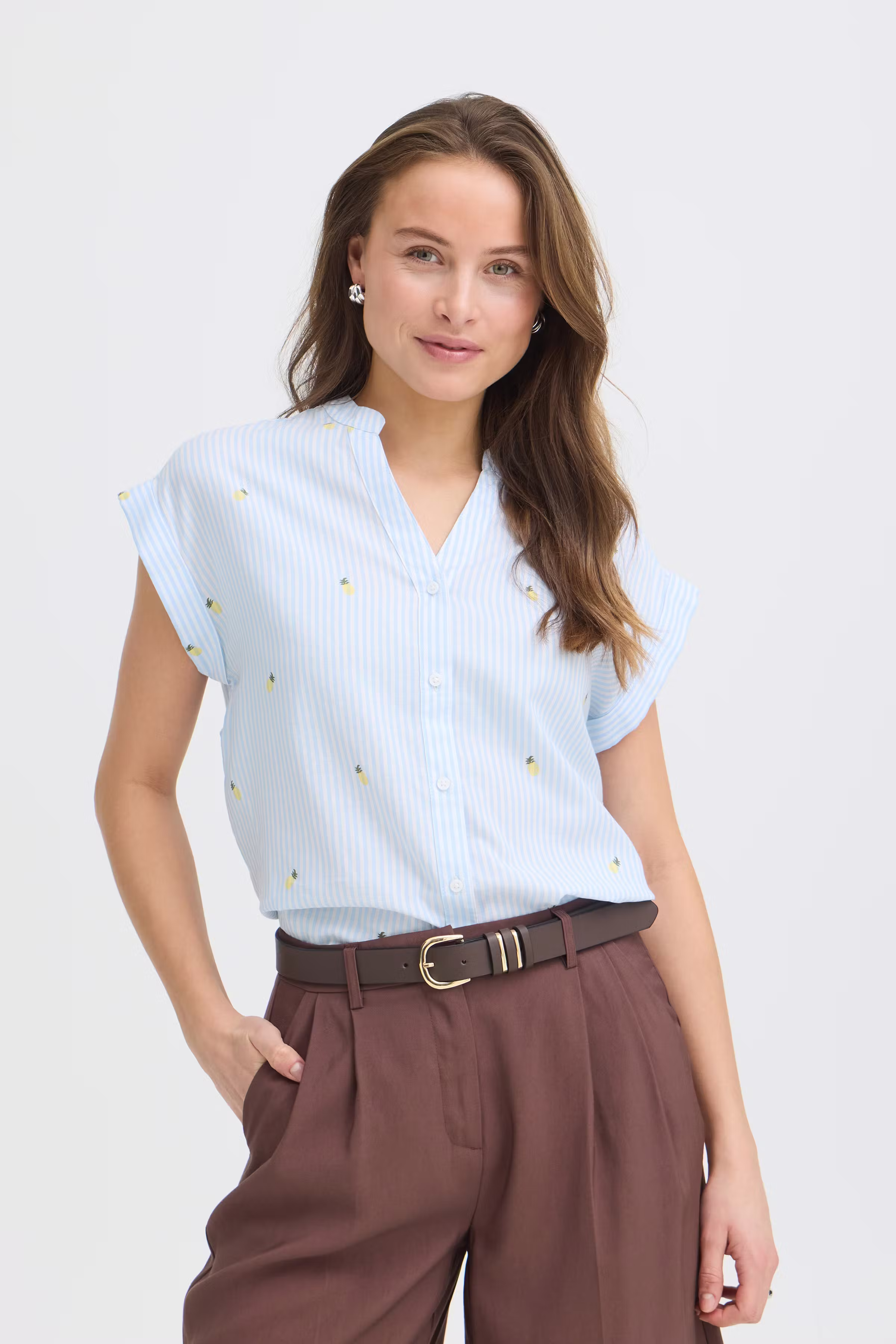 BYISILAS Skjorte LOOKBOOK FRONT 20818976-900008392