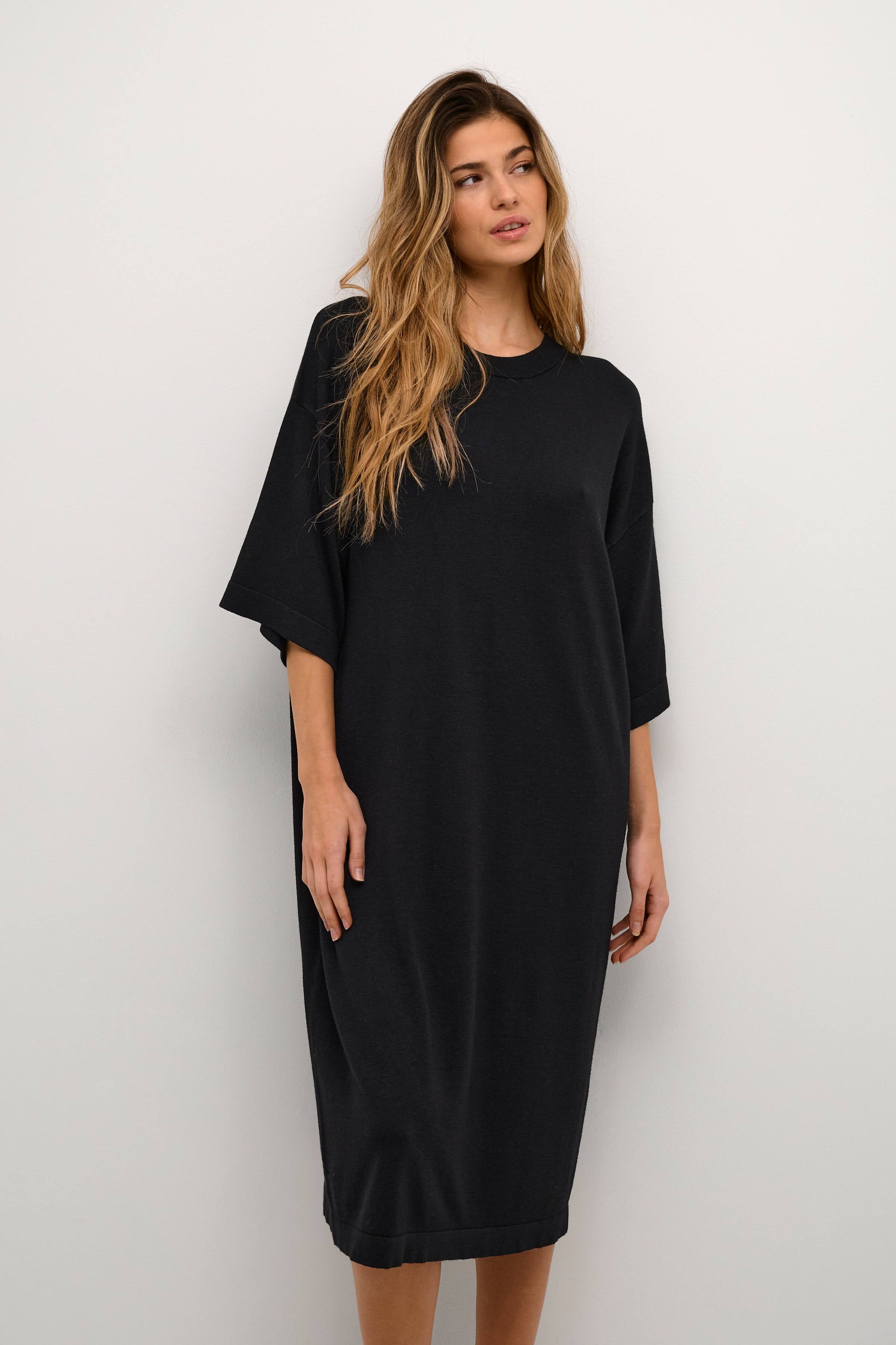 KAfenia Dress LOOKBOOK FRONT 10507733-100121