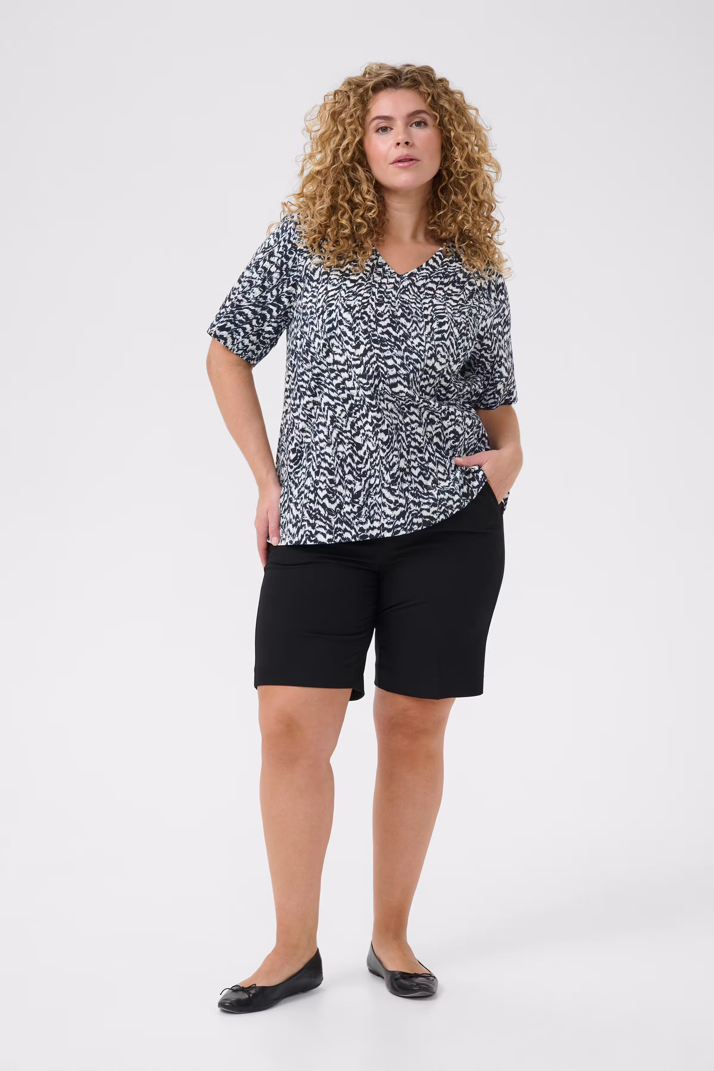 KCrafia Bluse LOOKBOOK FRONT 10583250-107426