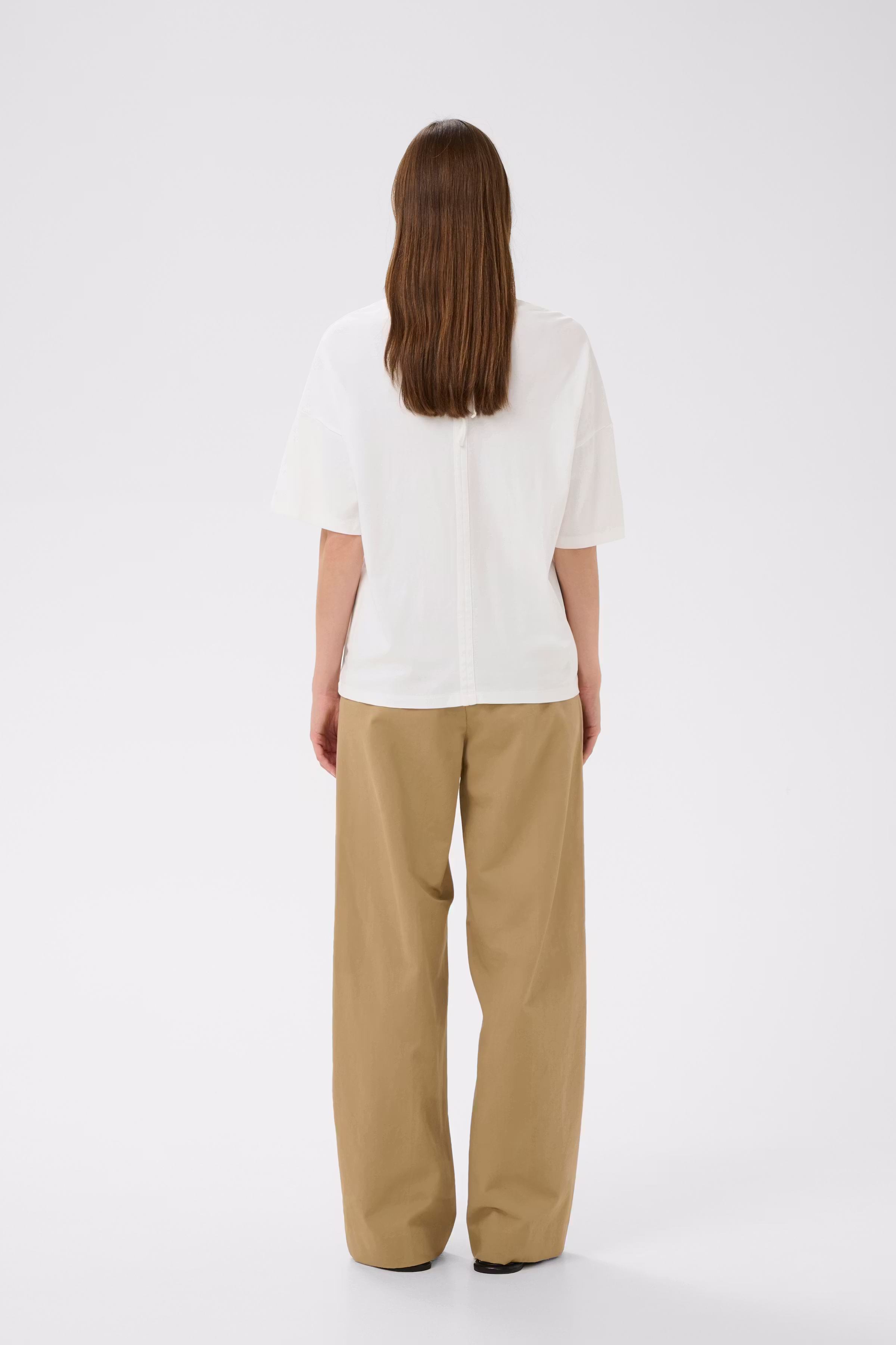 SOPHIEIW BOXY T-shirt LOOKBOOK BACK 30112445-300001