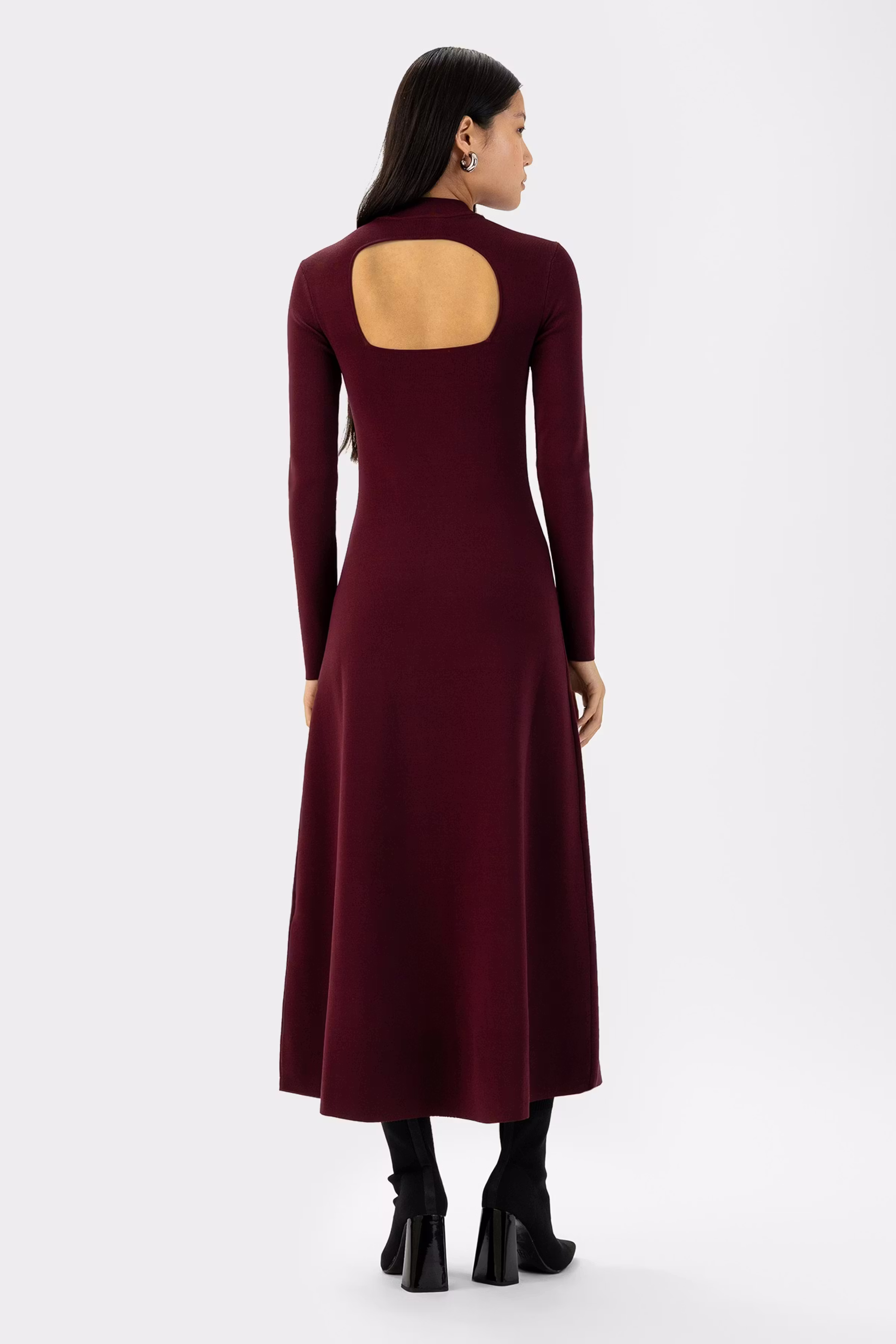 KORNELIA Dress LOOKBOOK BACK 30600300-RE397