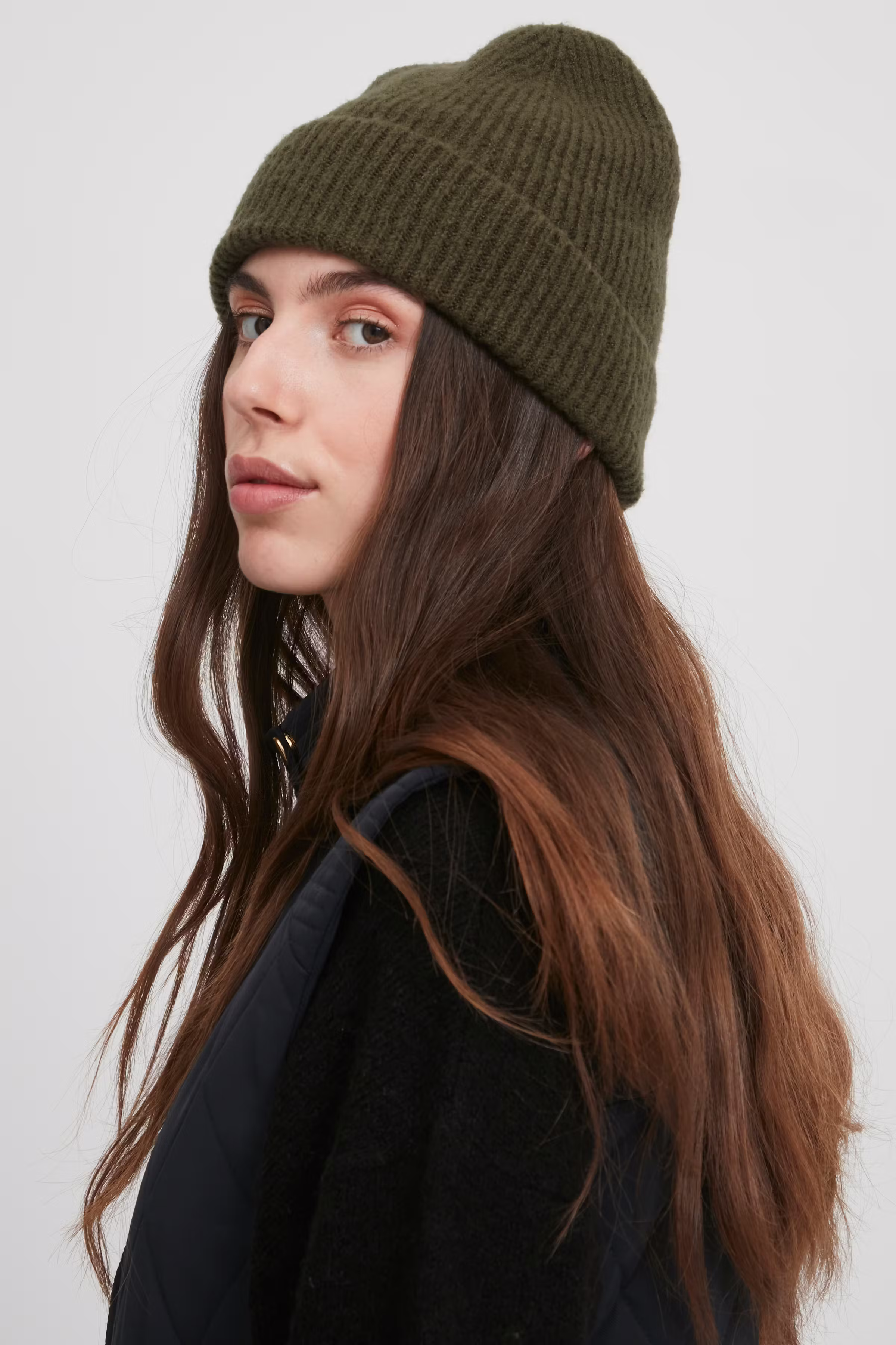 IAIVO Hatt LOOKBOOK DETAIL 20110525-190512