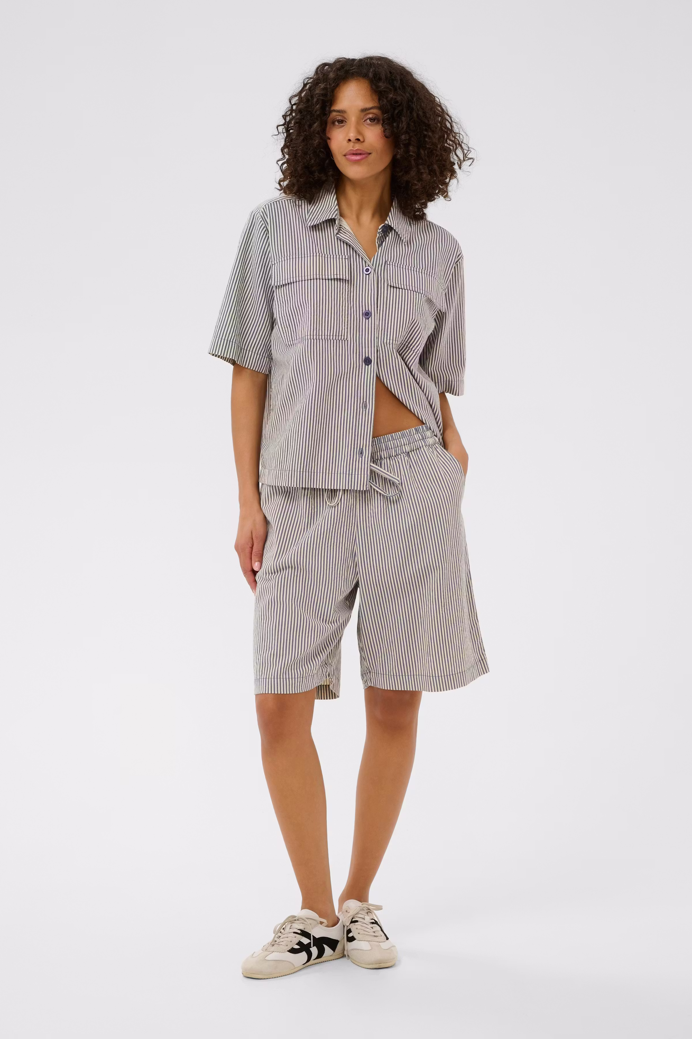 KAnaya Shorts LOOKBOOK FRONT 10511170-106298