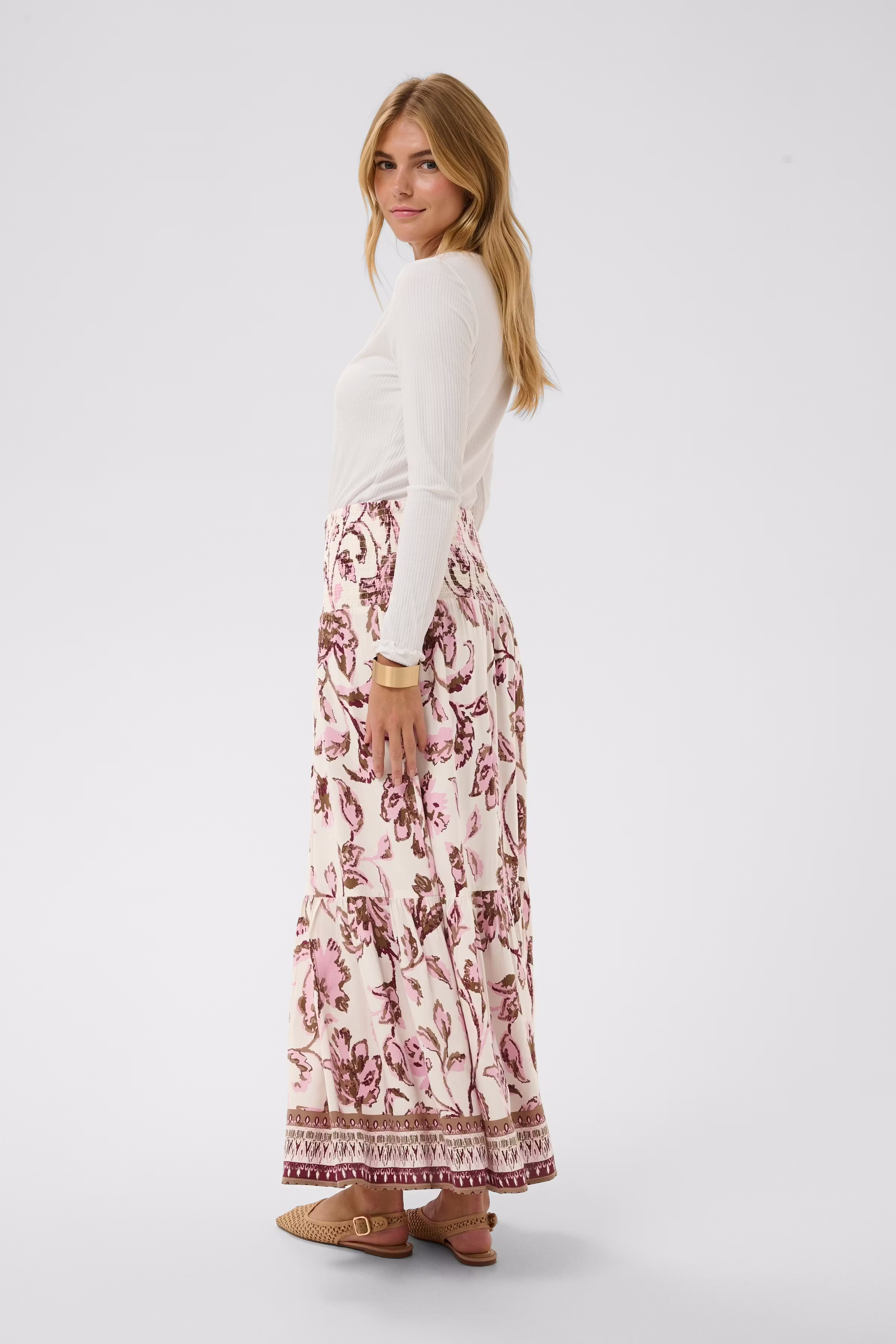 CRTiah Nederdel LOOKBOOK BACK 10612774-109215