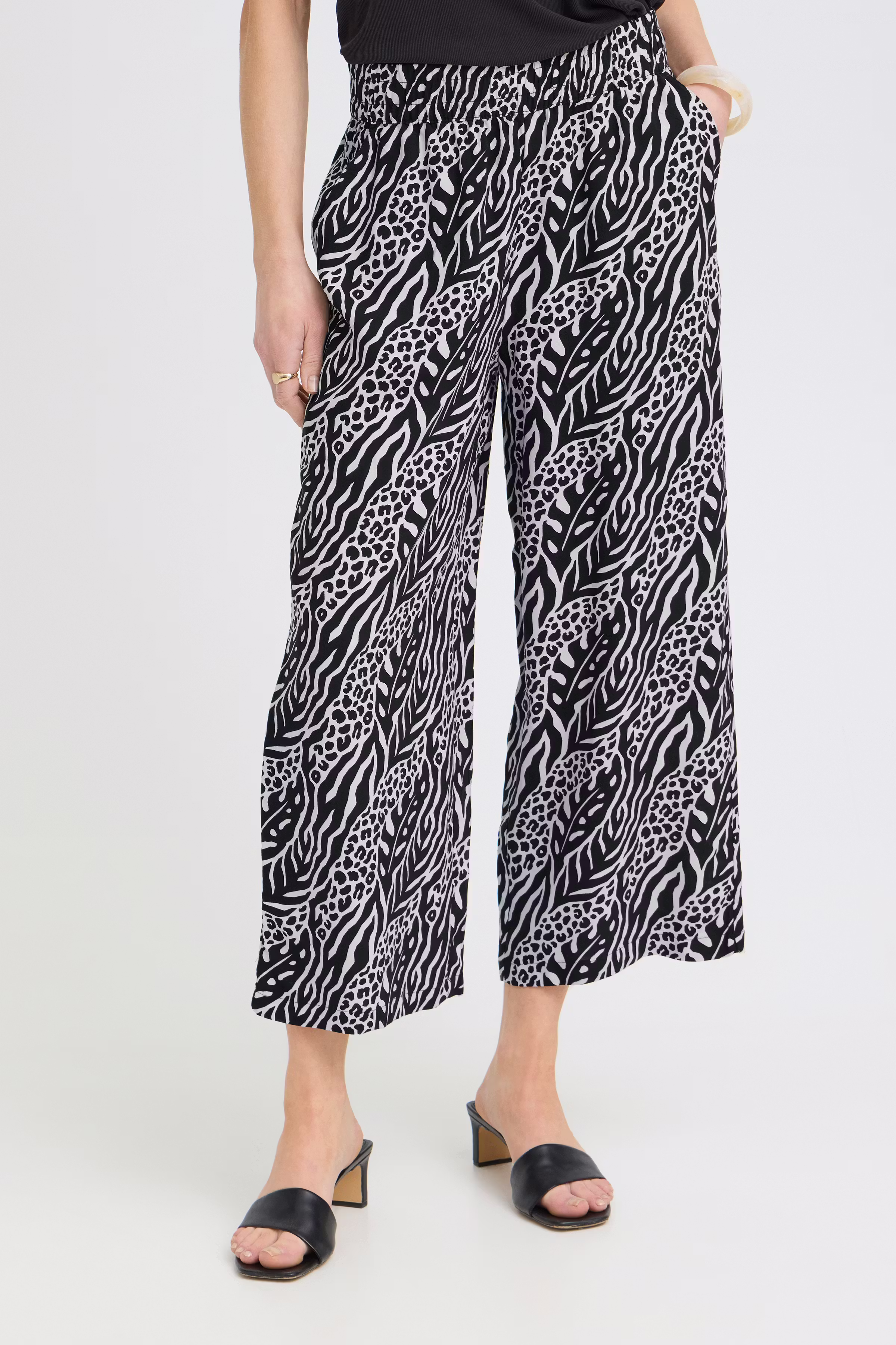 BYMMJOELLA Trousers LOOKBOOK FRONT 20811296-900006691