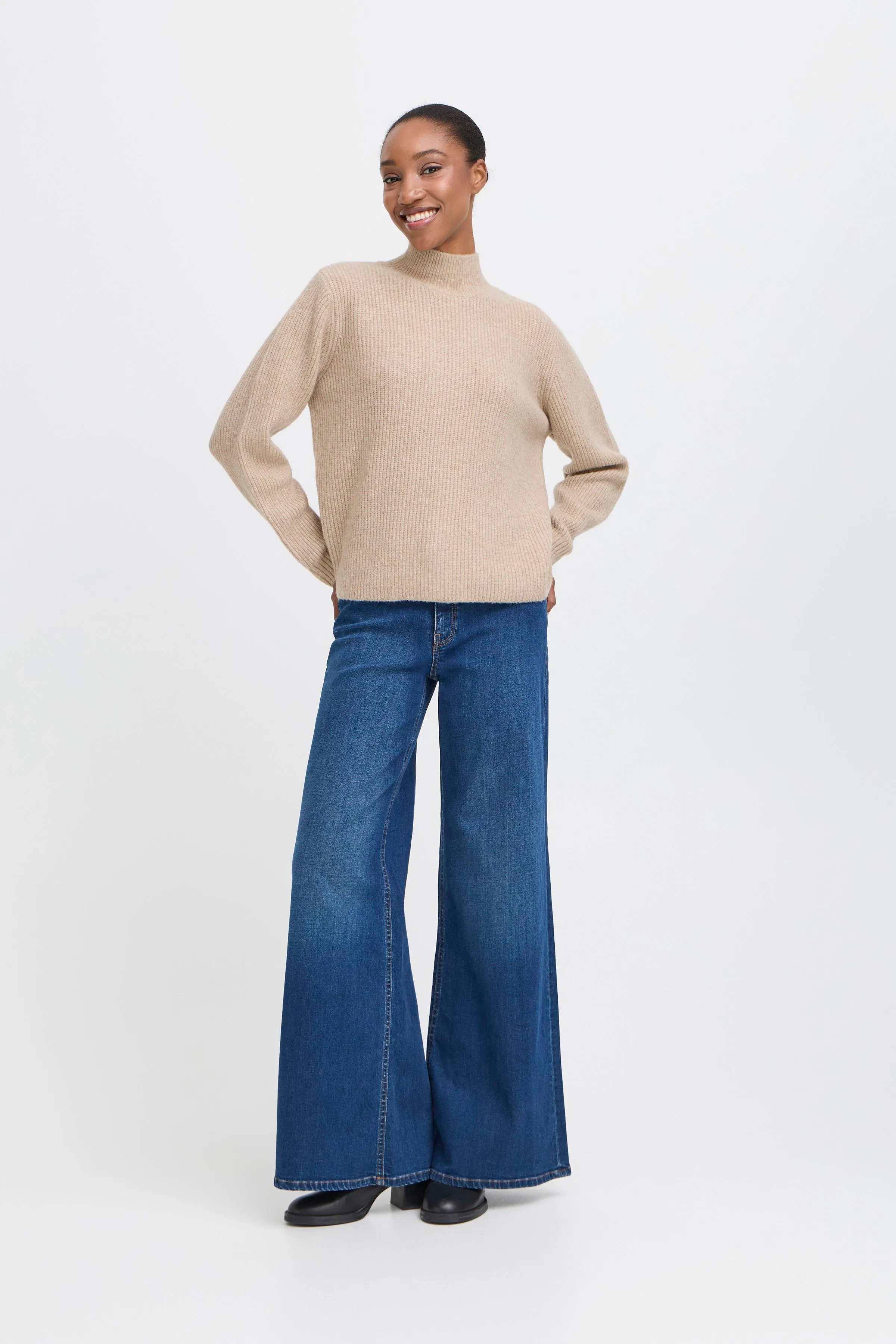 IHDUCIE Pullover LOOKBOOK FRONT 20124039-1304011