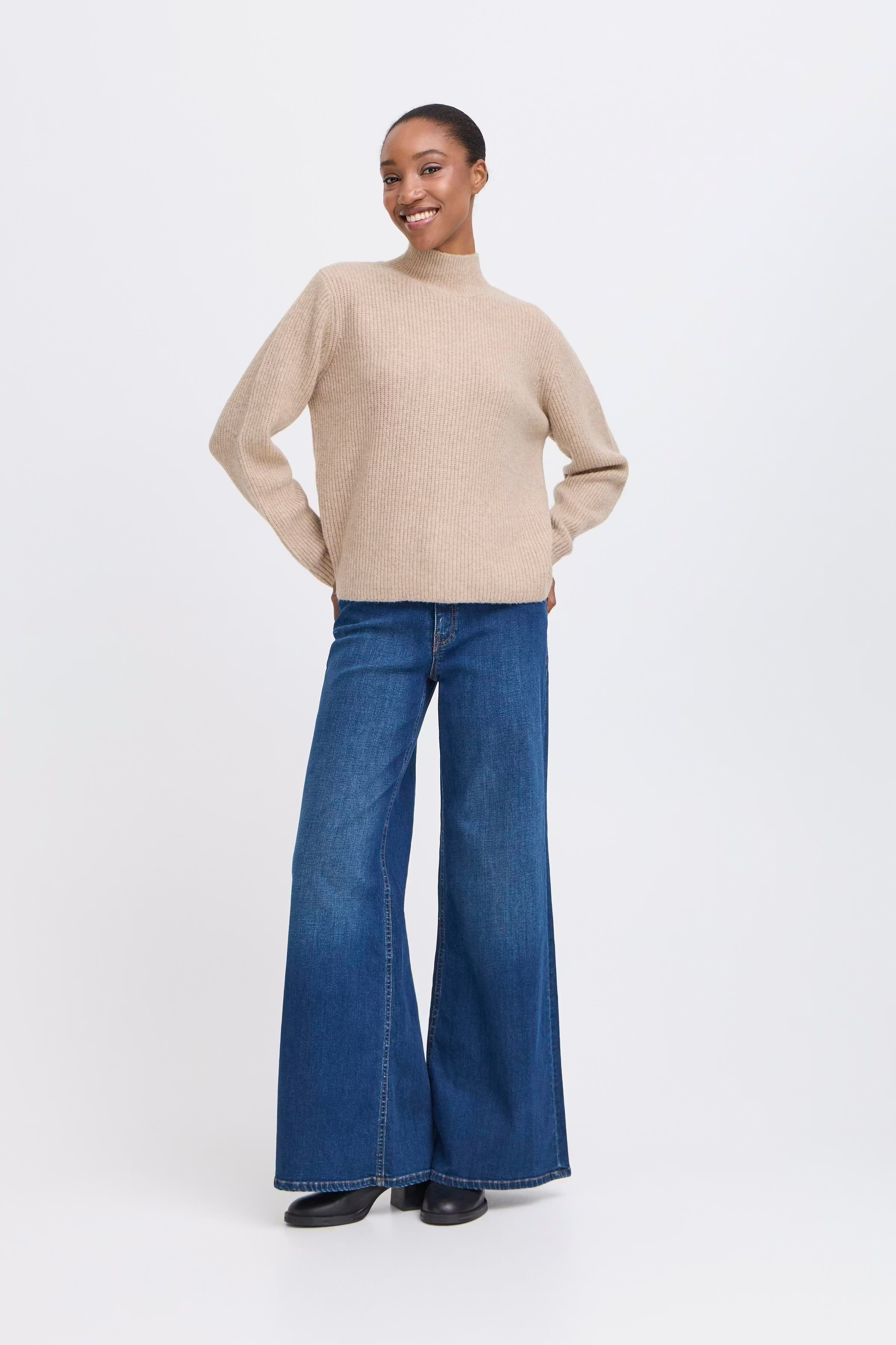 IHDUCIE Pullover LOOKBOOK FRONT 20124039-1304011