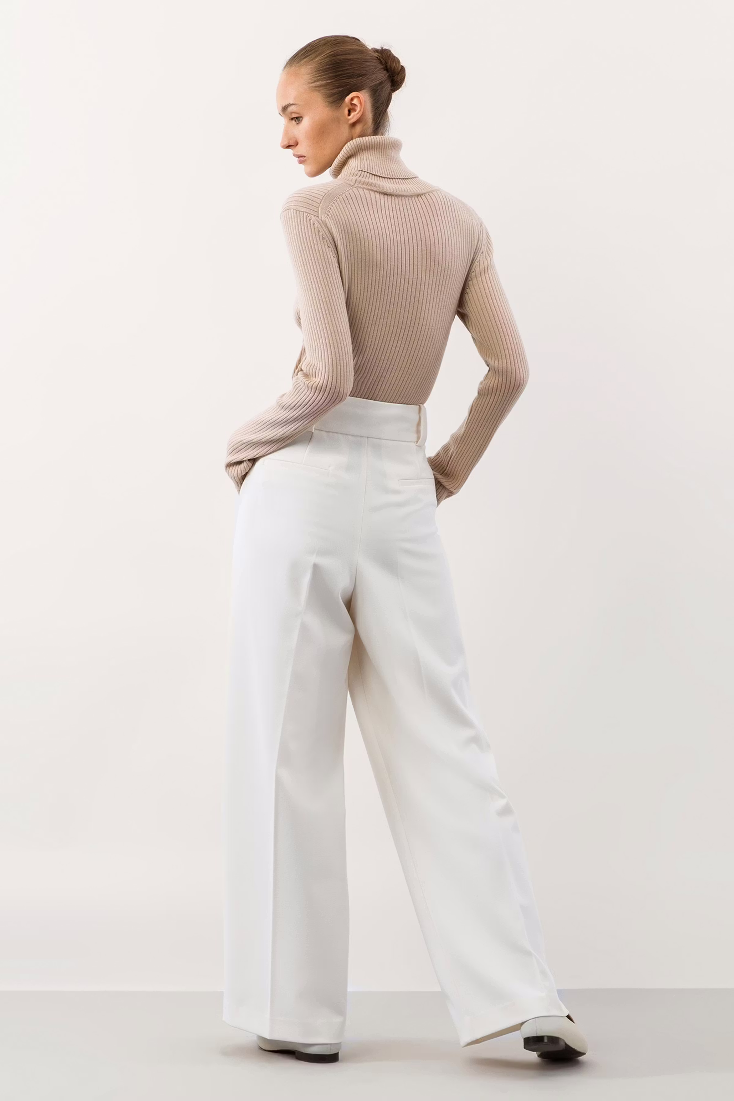 PEONY Trousers LOOKBOOK BACK 30600223-WH011