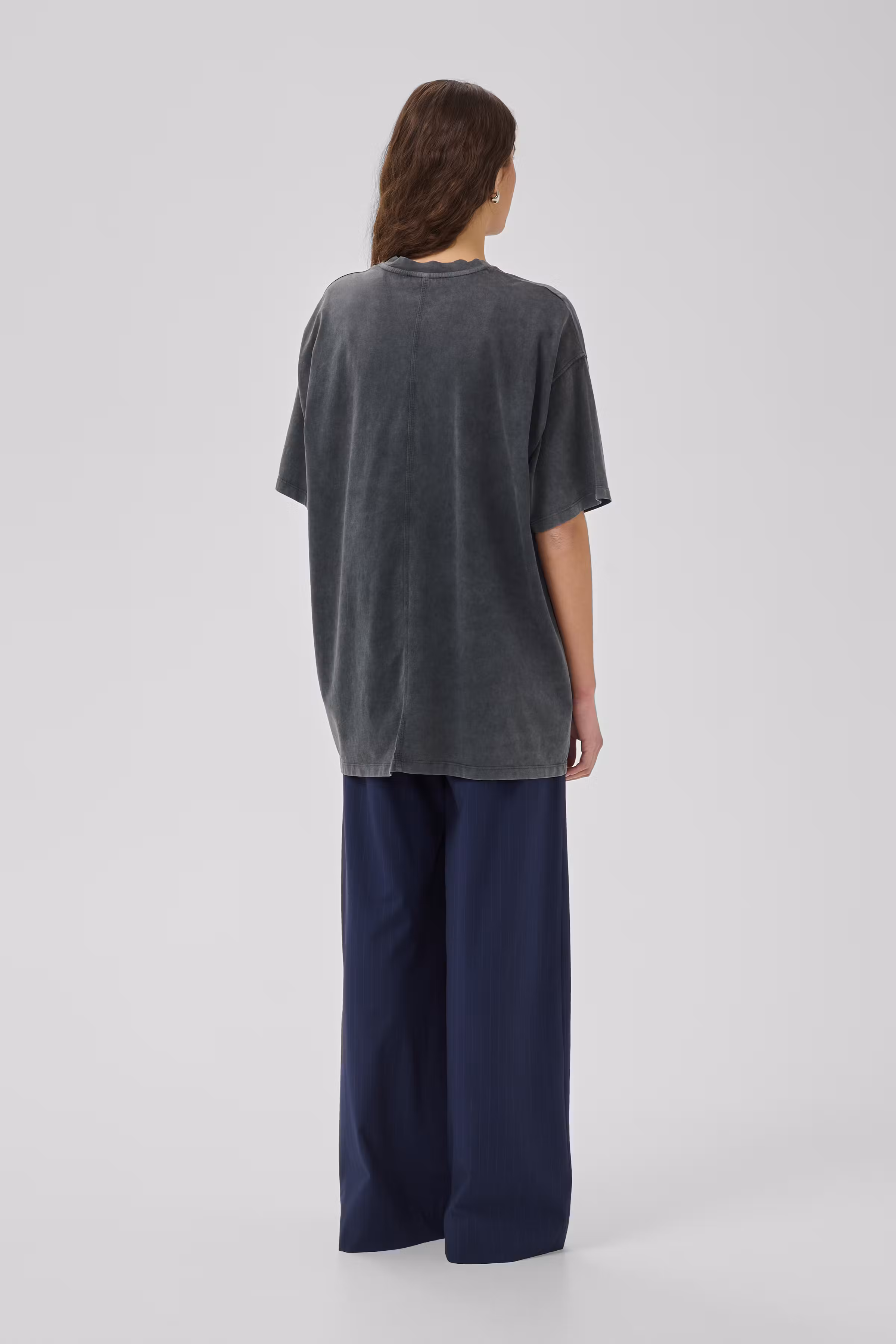 MWEsra Oversized T-shirt LOOKBOOK BACK 10705673-100069