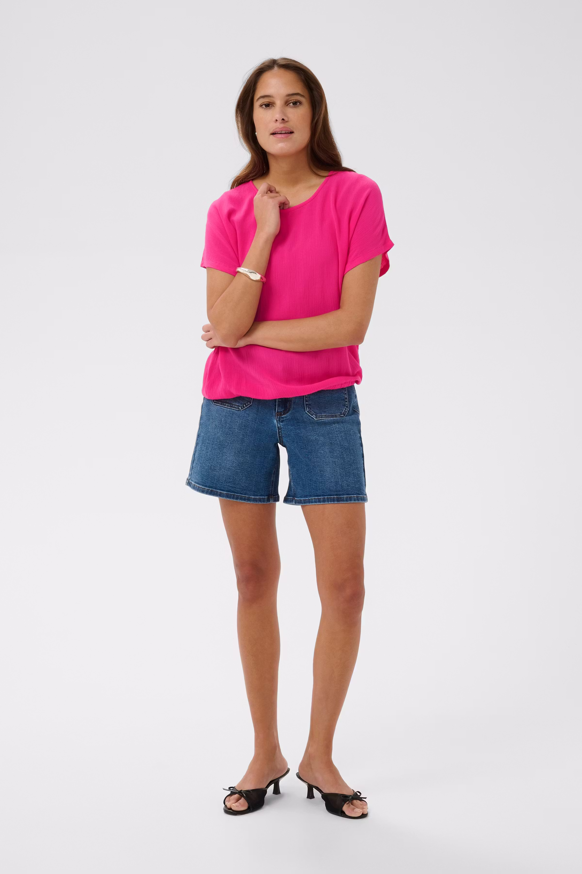 Amber Blouse LOOKBOOK FRONT 10500781-182143