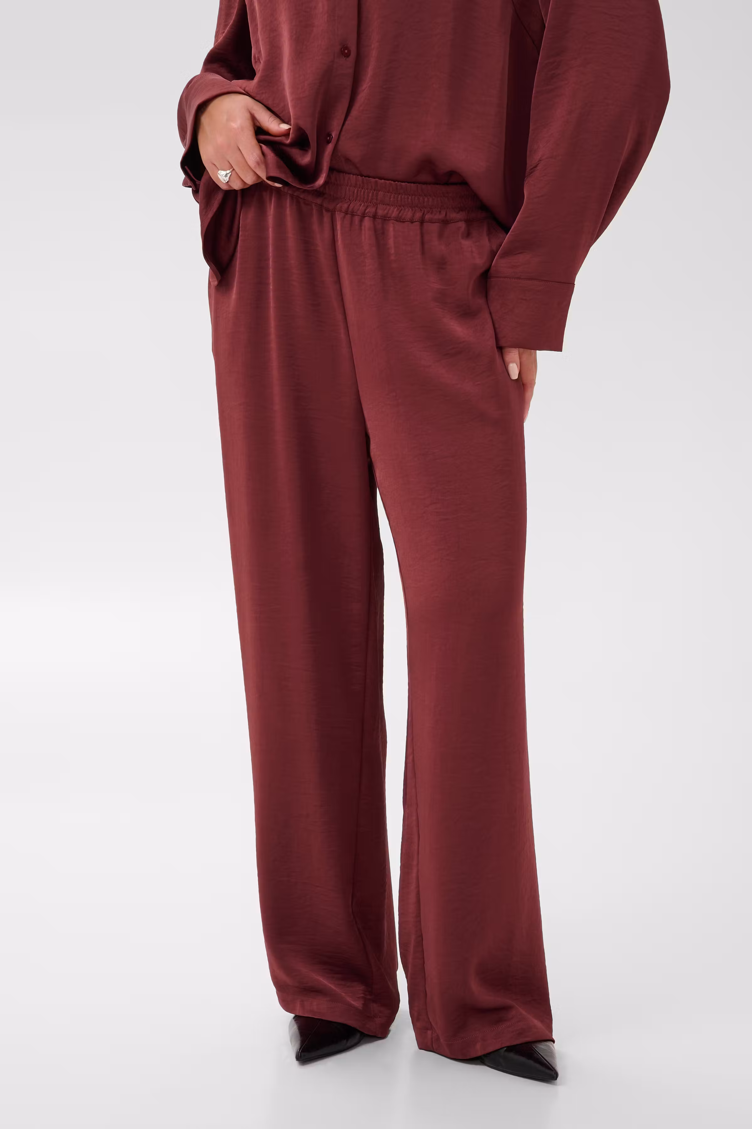 KClori Hose LOOKBOOK FRONT 10584556-191525
