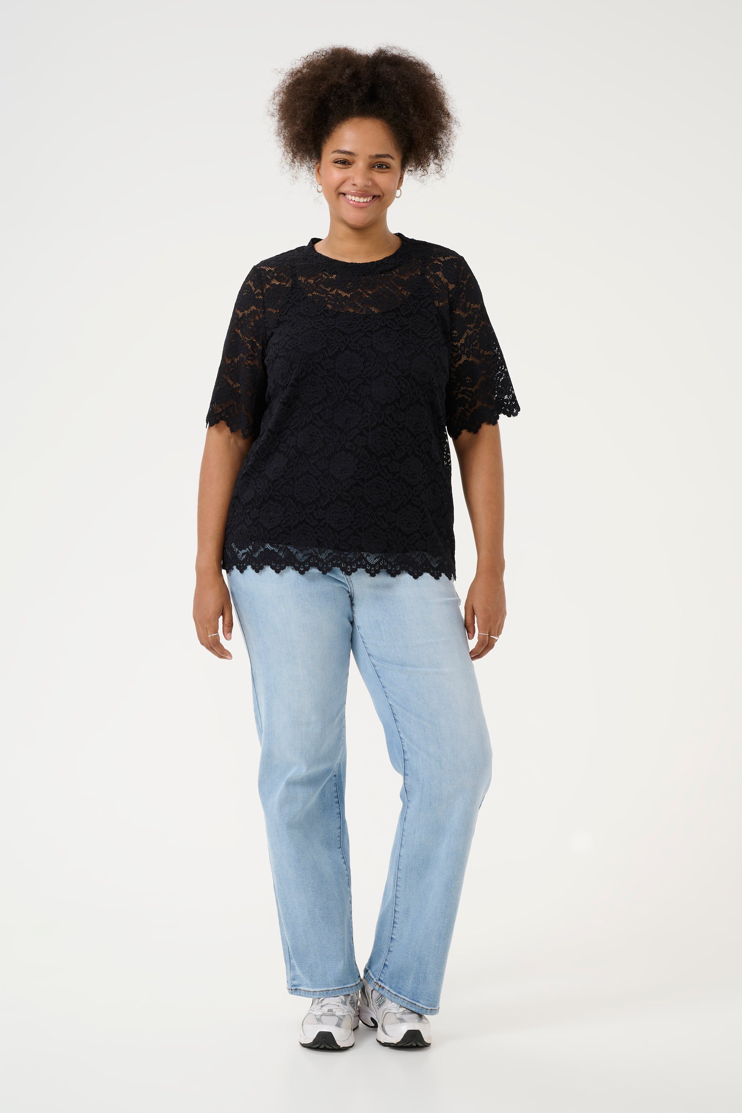 KCjaida T-shirt LOOKBOOK FRONT 10583068-100121