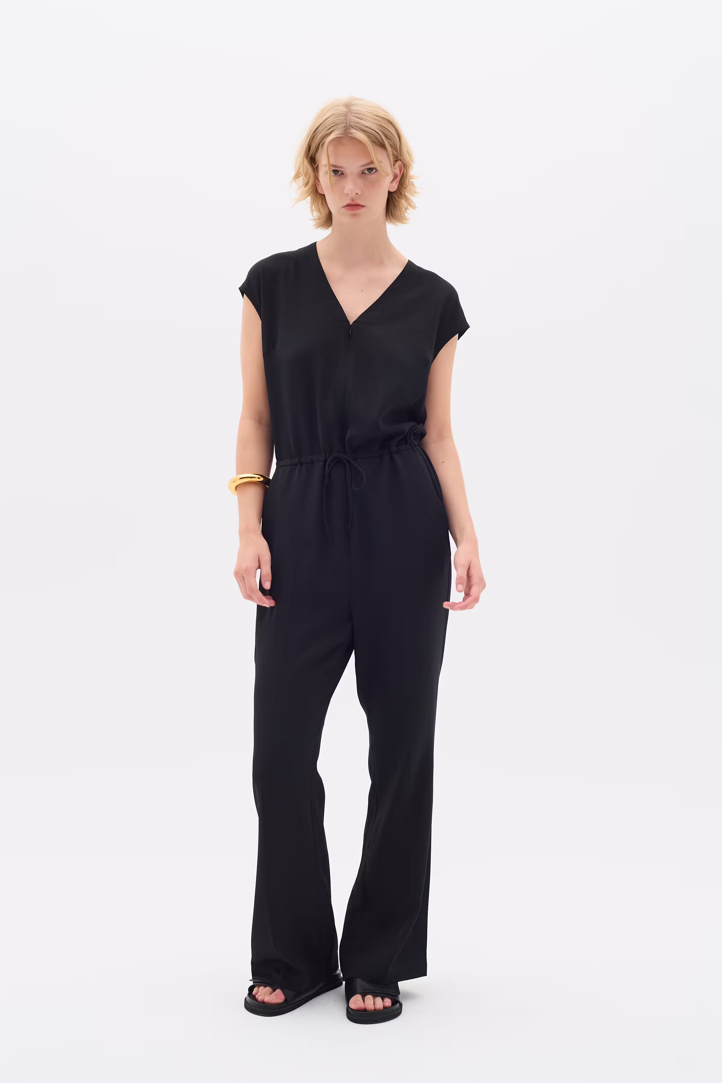 YafaIW Overall LOOKBOOK FRONT 30110473-194008