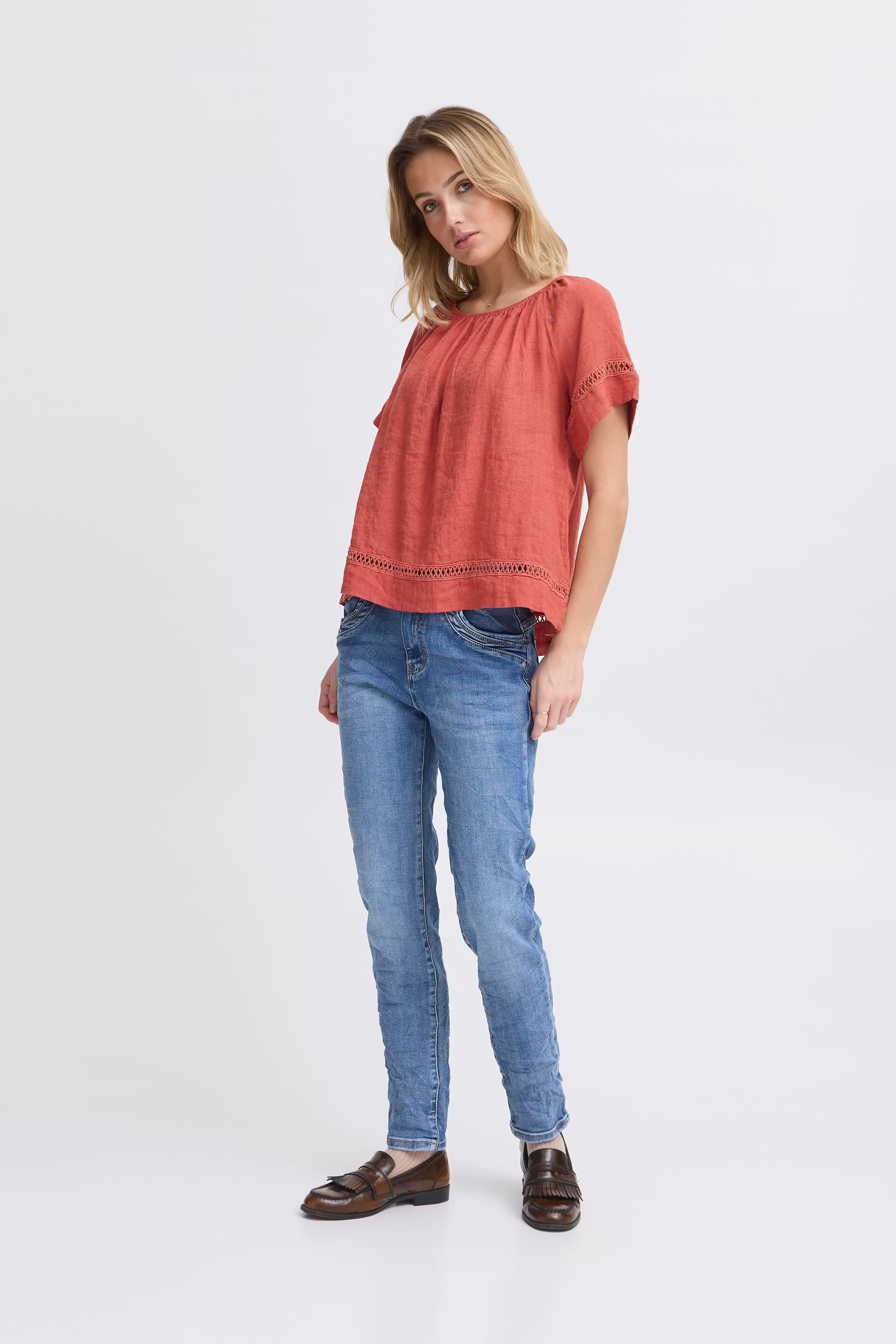 SBFONTANELLE Bluse LOOKBOOK FRONT 22100885-181443