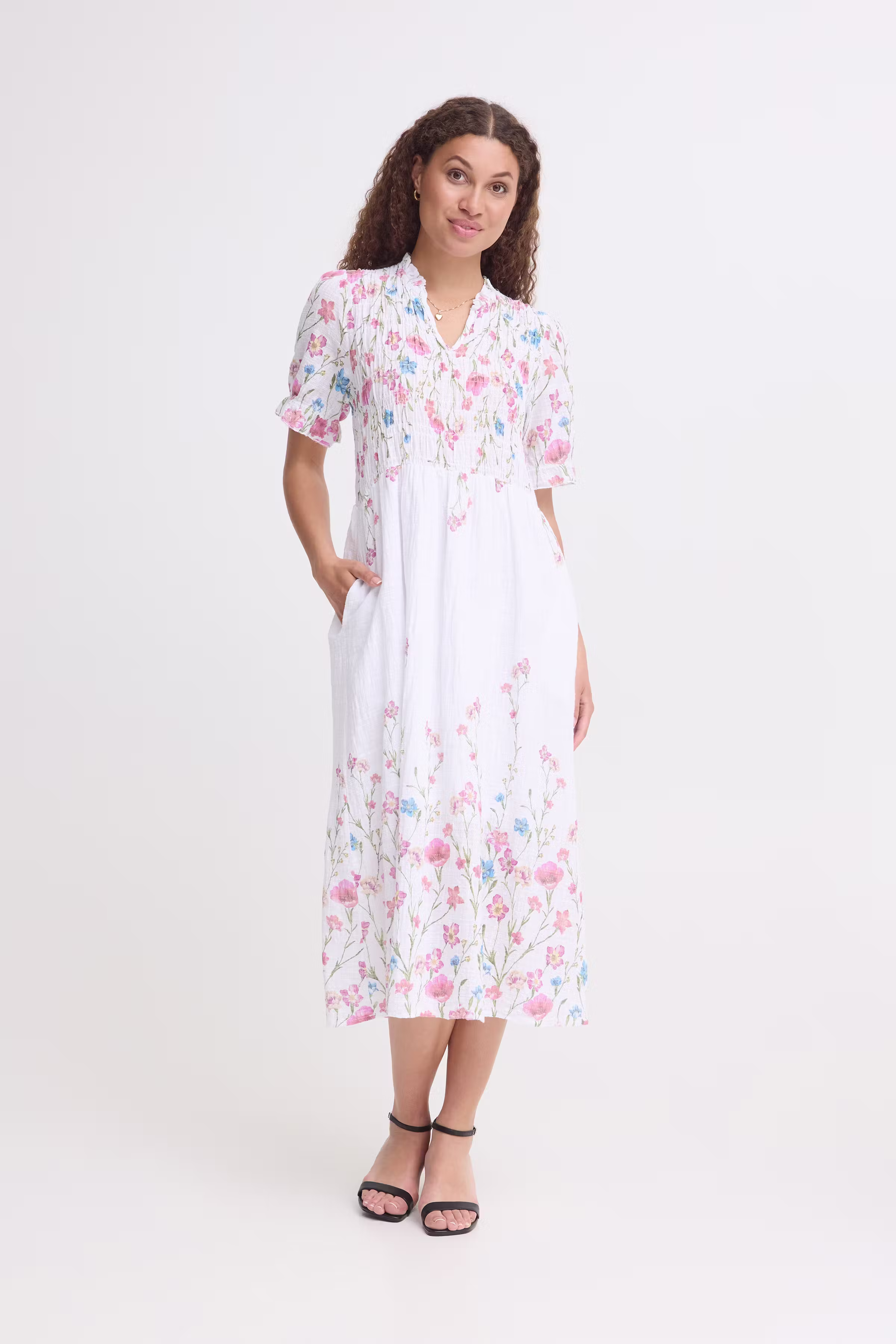SBXALEXA Kjole LOOKBOOK FRONT 22101197-110602
