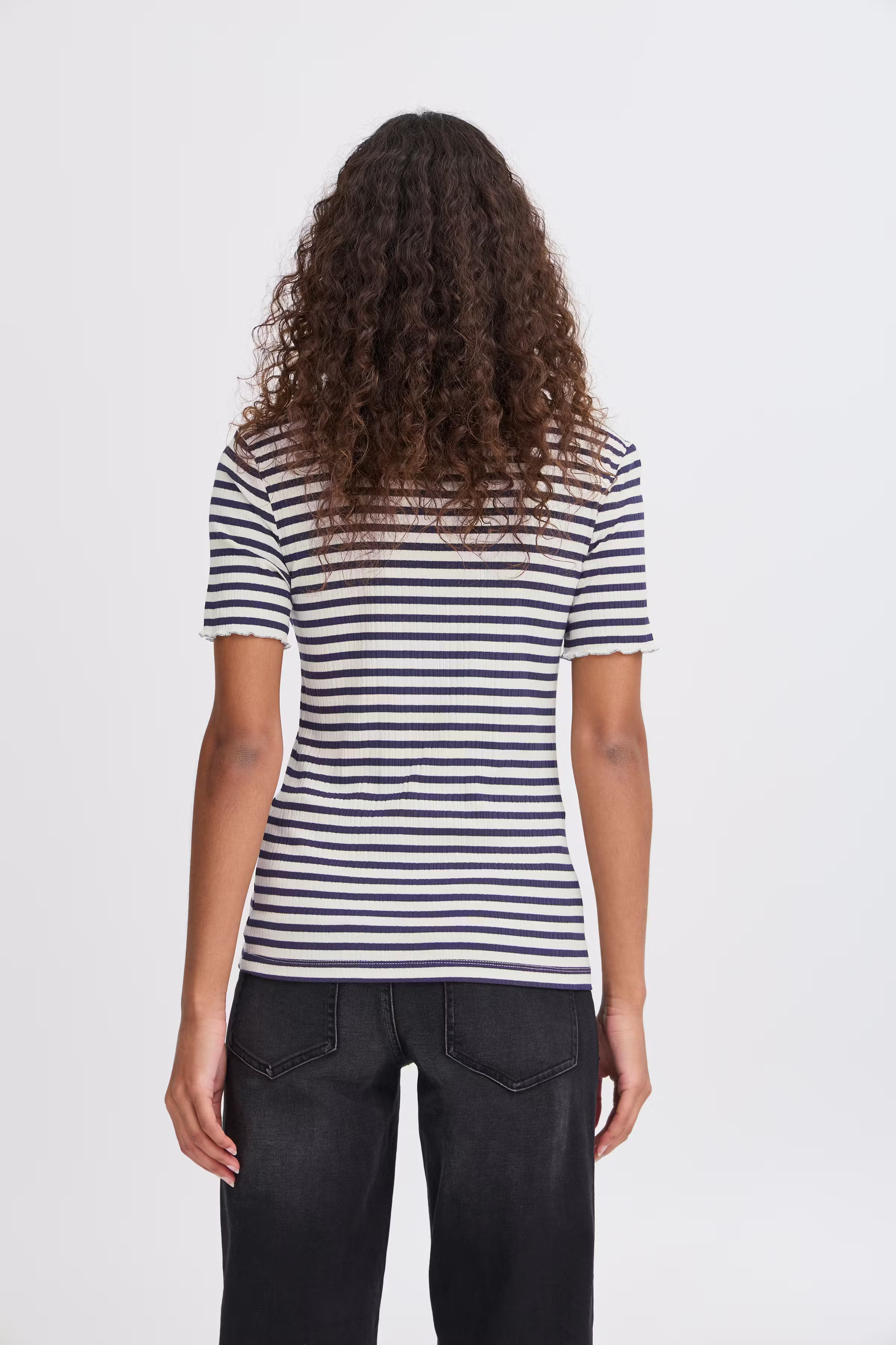 IHCELLA T-shirt LOOKBOOK BACK 20122818-204497