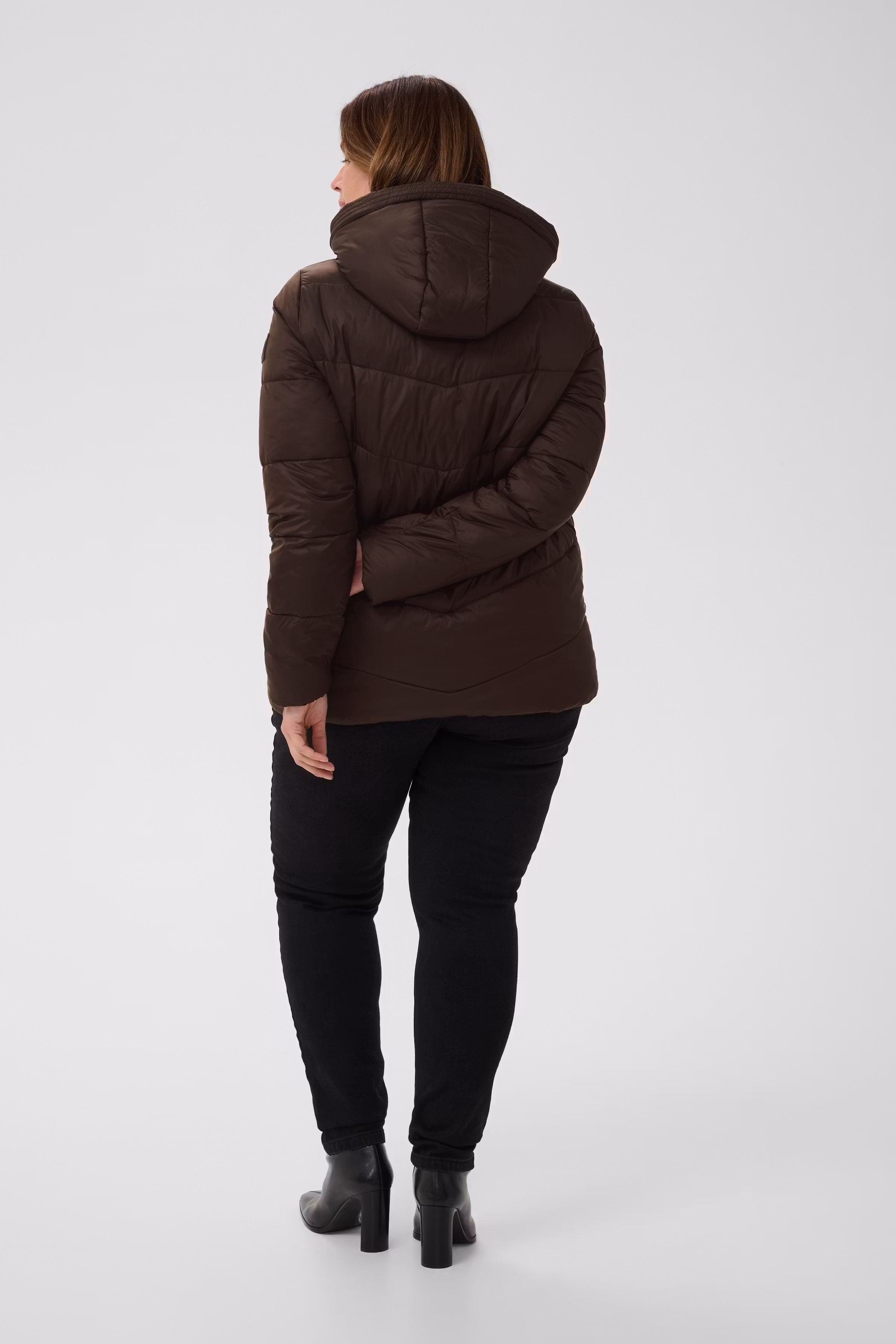 KCsusanna Outerwear LOOKBOOK BACK 10582481-190915
