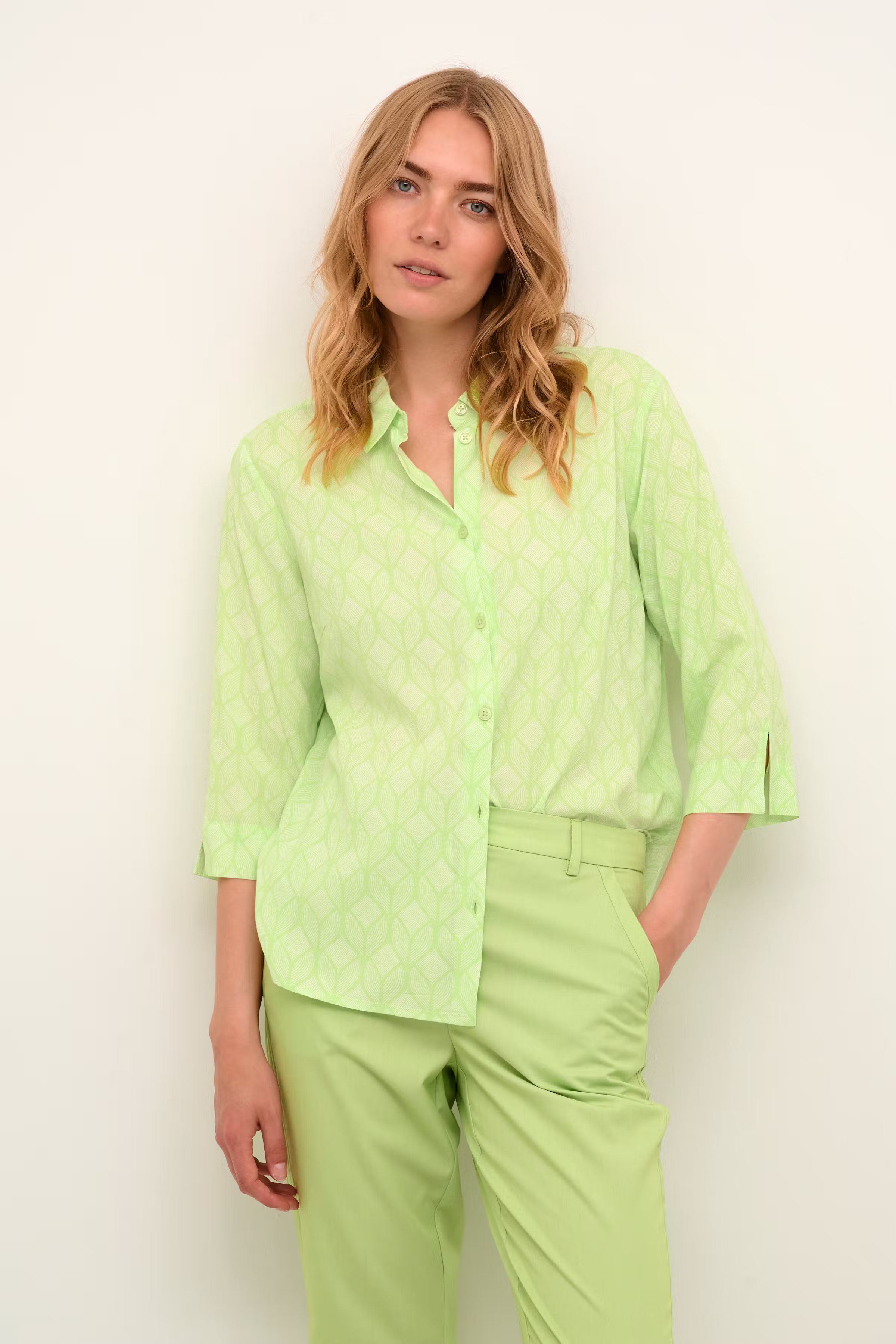 CRTiah Chemise LOOKBOOK FRONT 10612395-105491