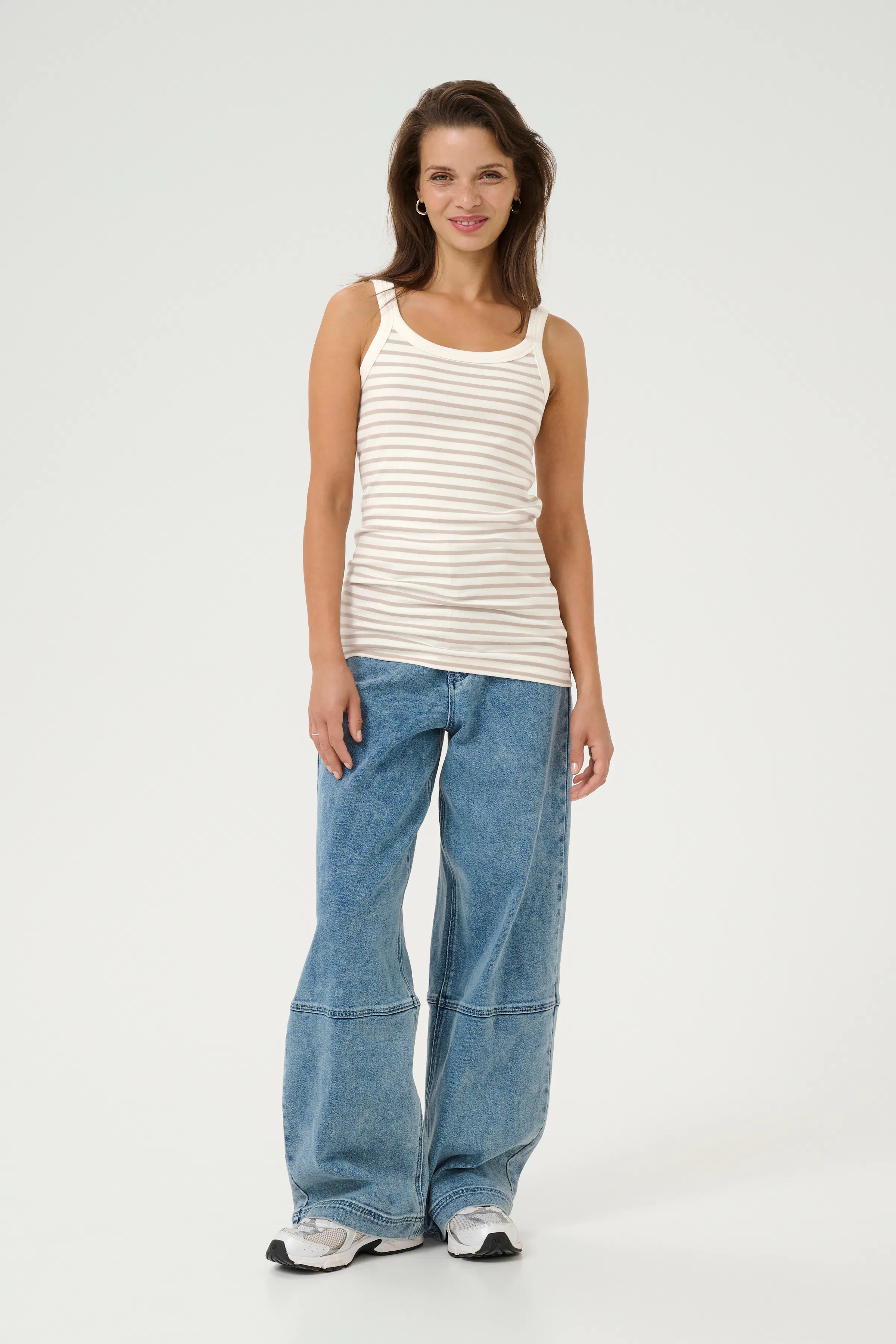 KAliddy T-shirt LOOKBOOK FRONT 10509814-107241