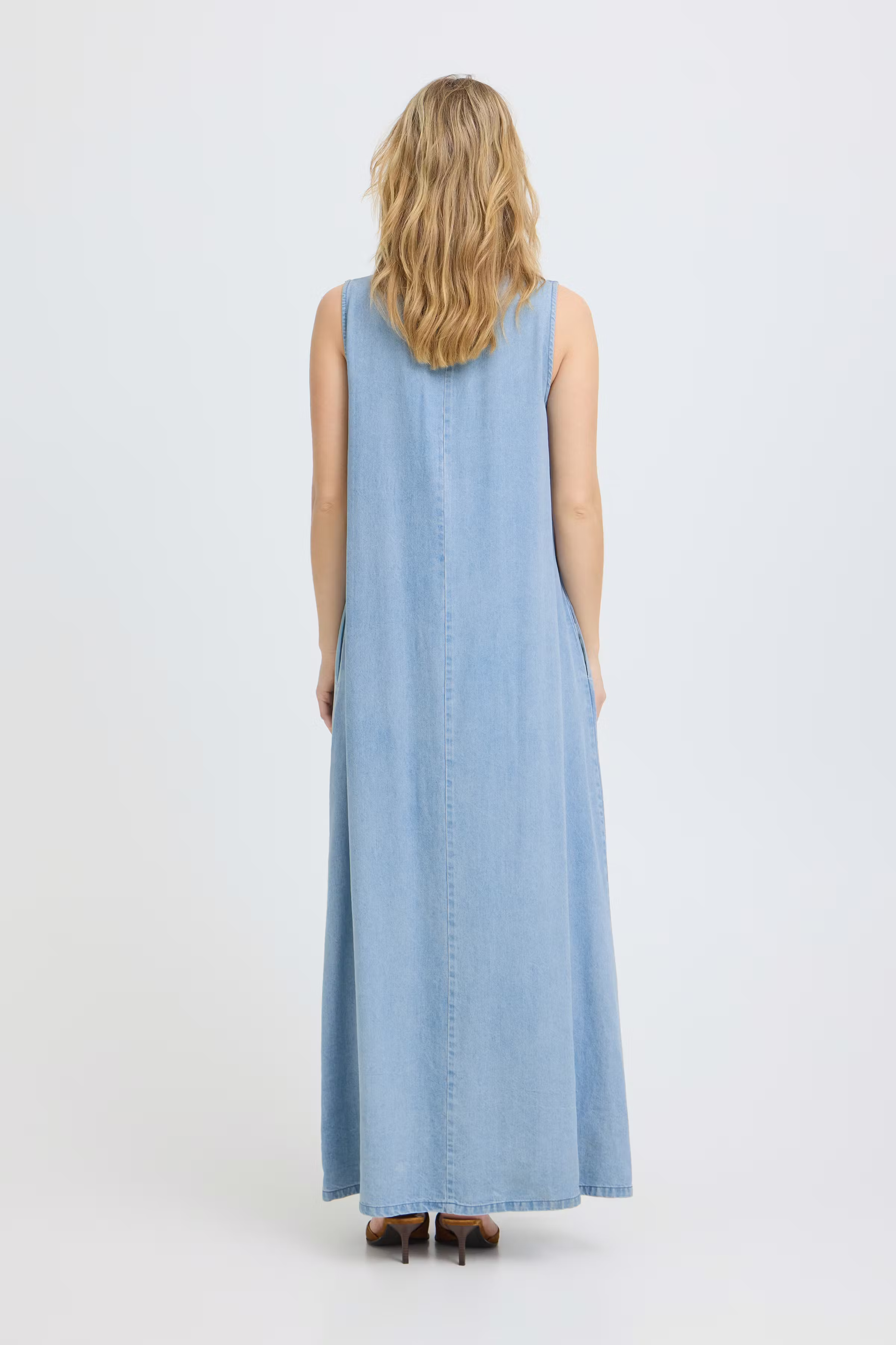 PZCHRISTA Kjole LOOKBOOK BACK 50210546-200008