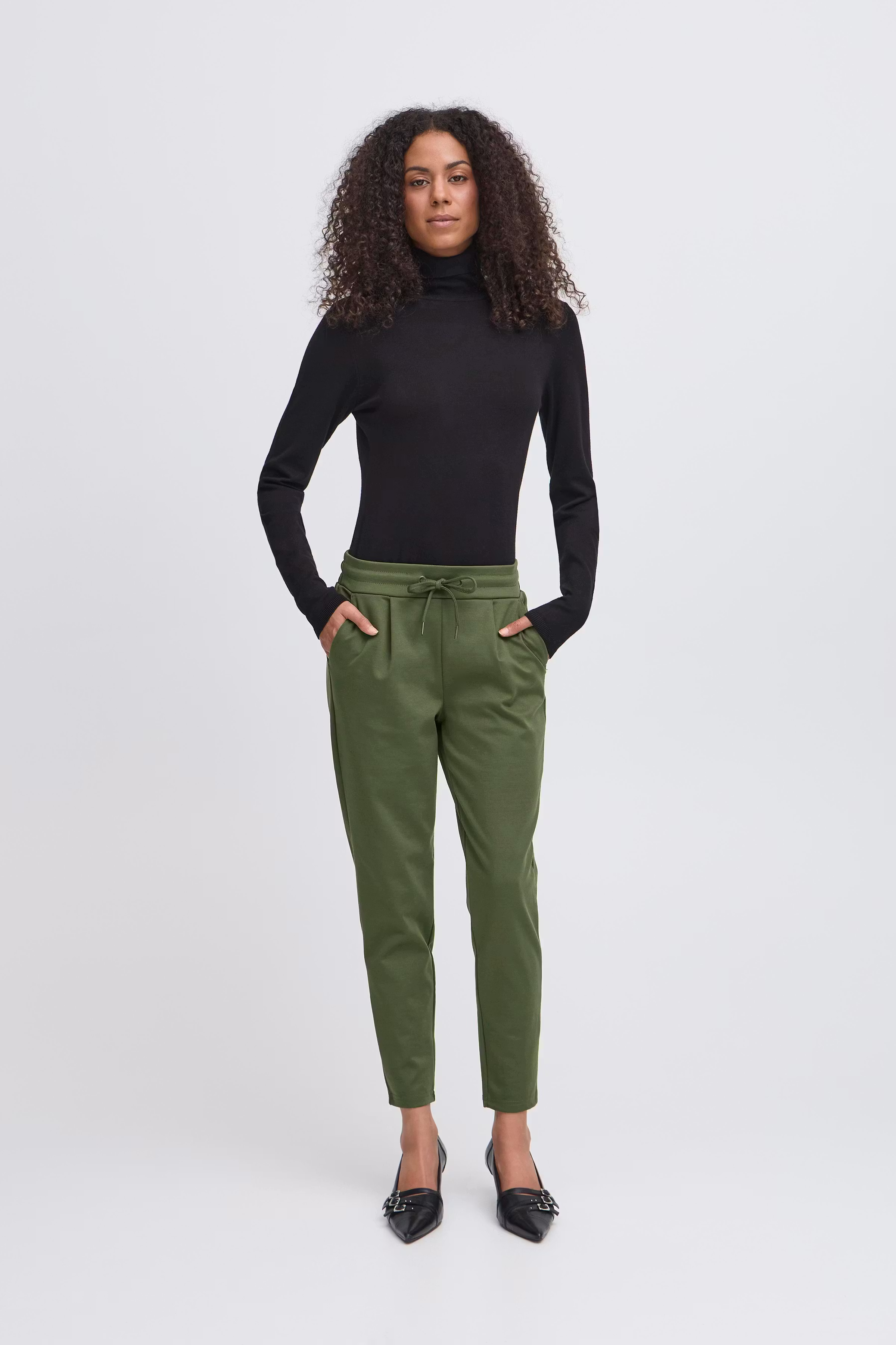 IHKATE Bukser LOOKBOOK FRONT 20104757-190419