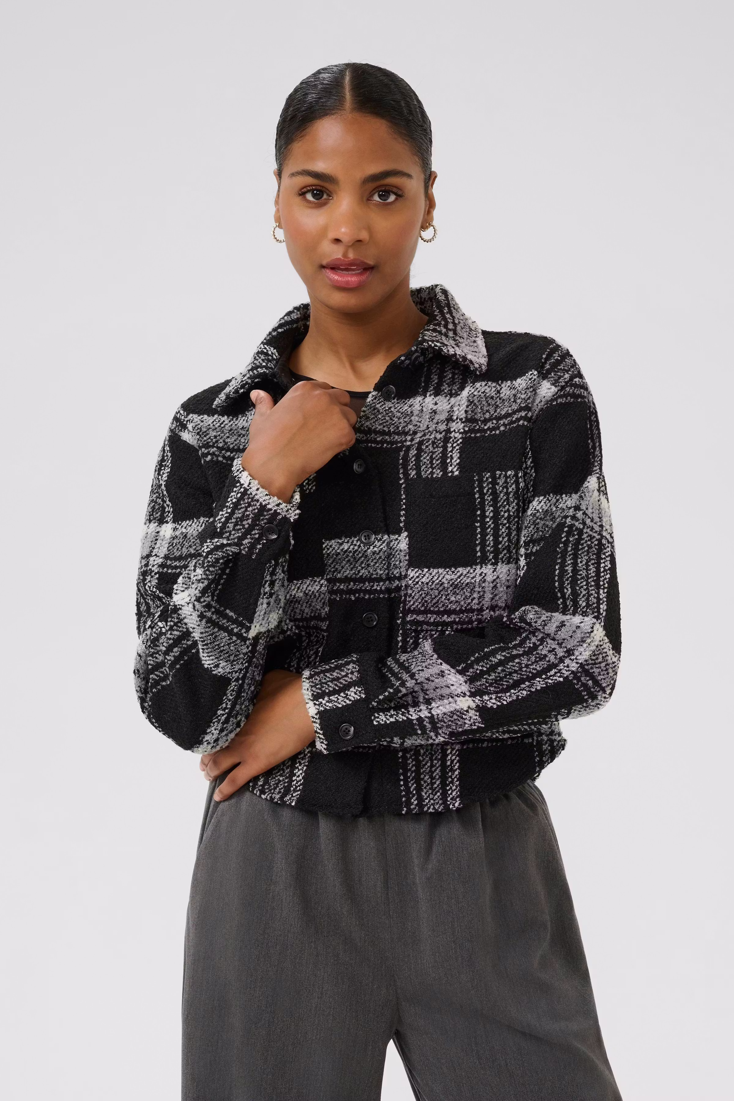 KAlily Skjorte LOOKBOOK FRONT 10510886-108577