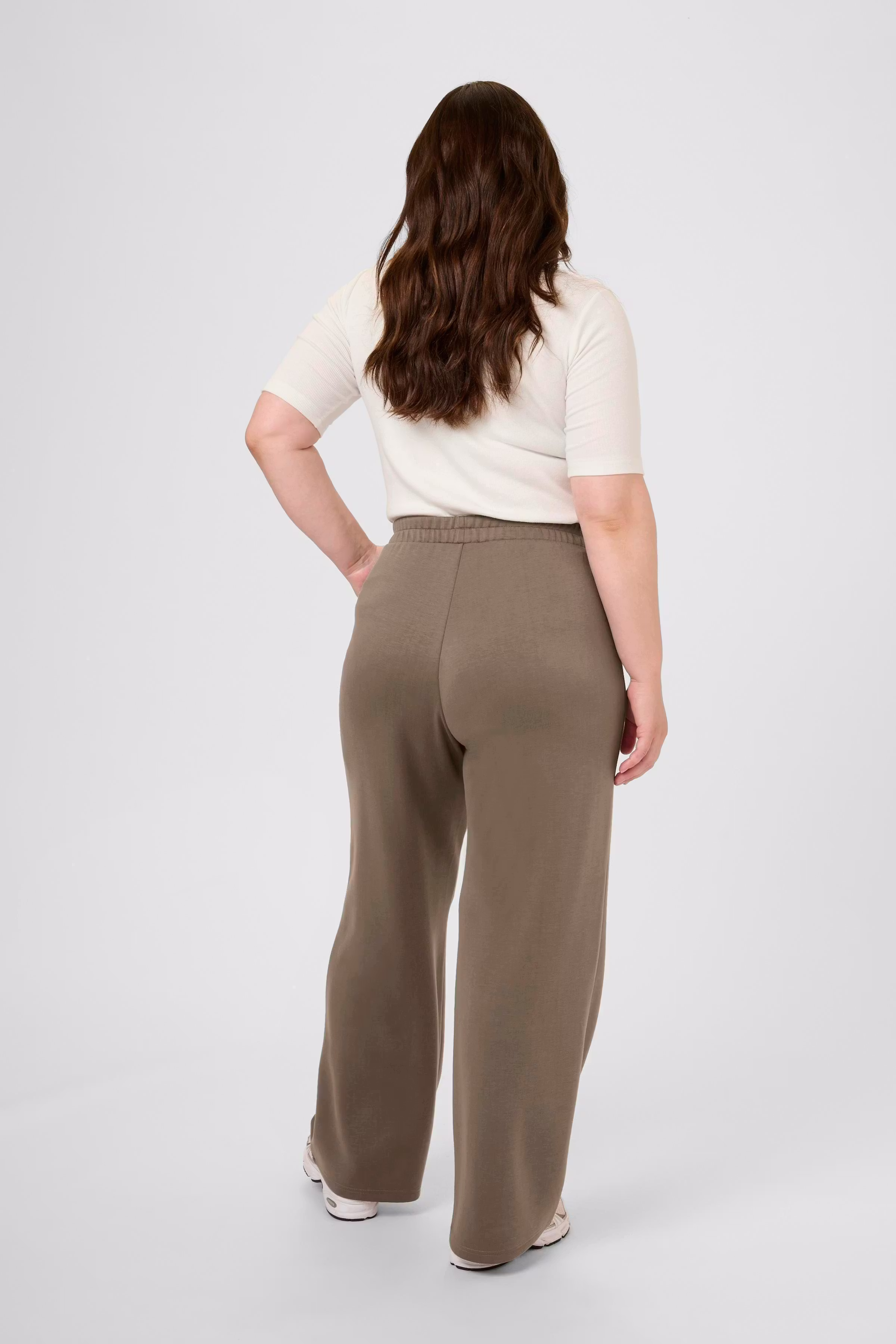 KCannita Trousers LOOKBOOK BACK 10583797-190808