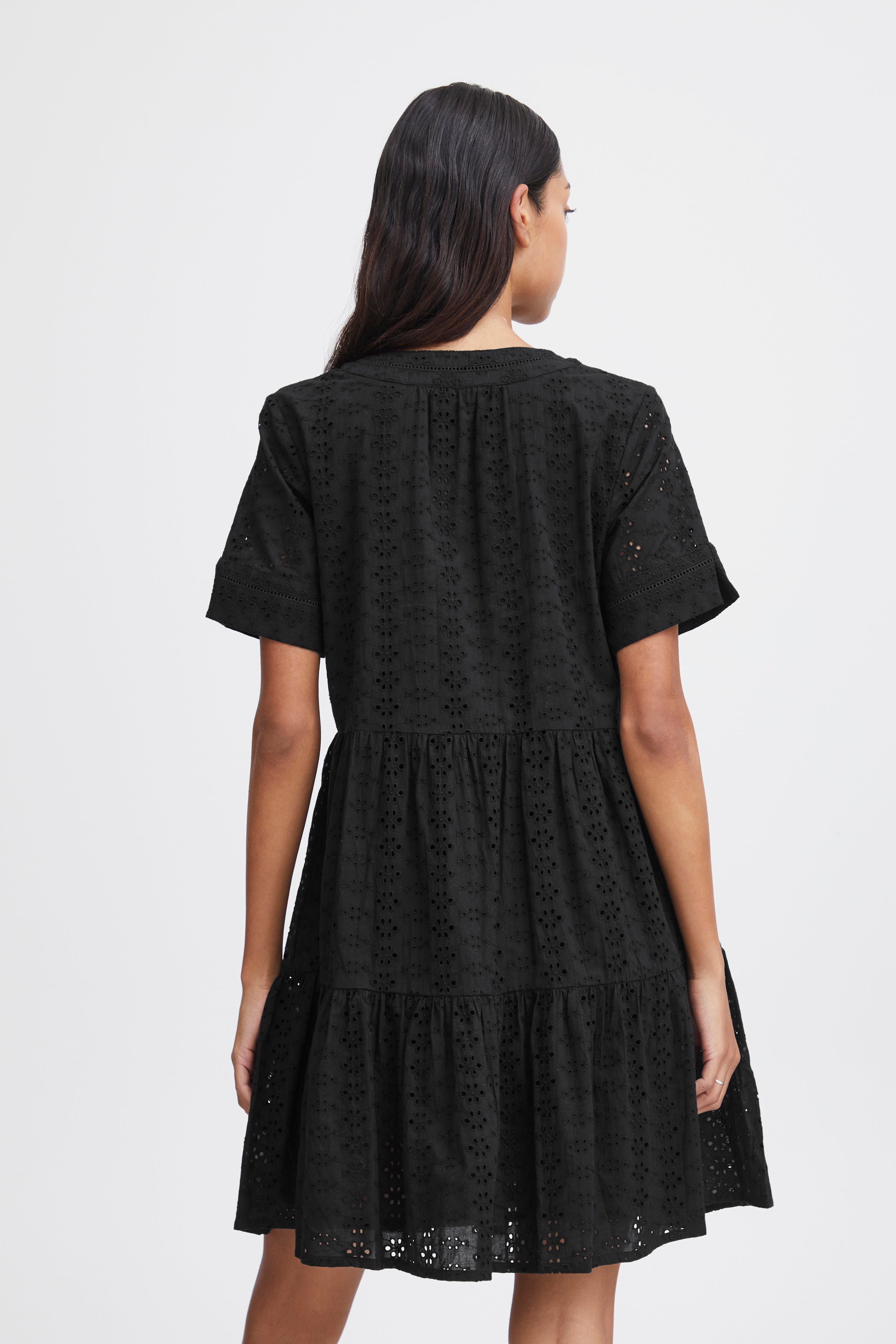 BYFENNI Kleid LOOKBOOK BACK 20814598-200451