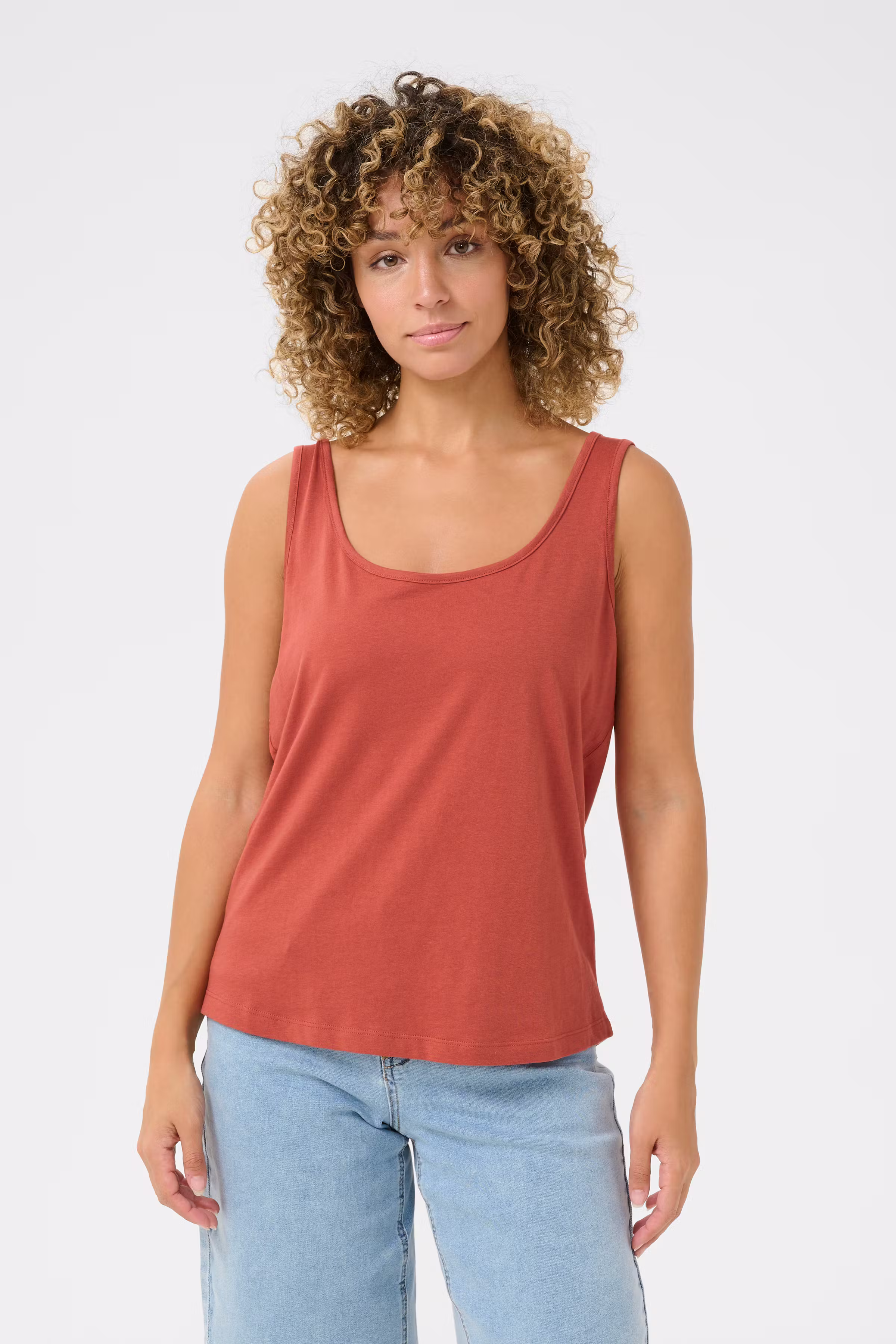 CRNaia Top LOOKBOOK FRONT 10612590-181346