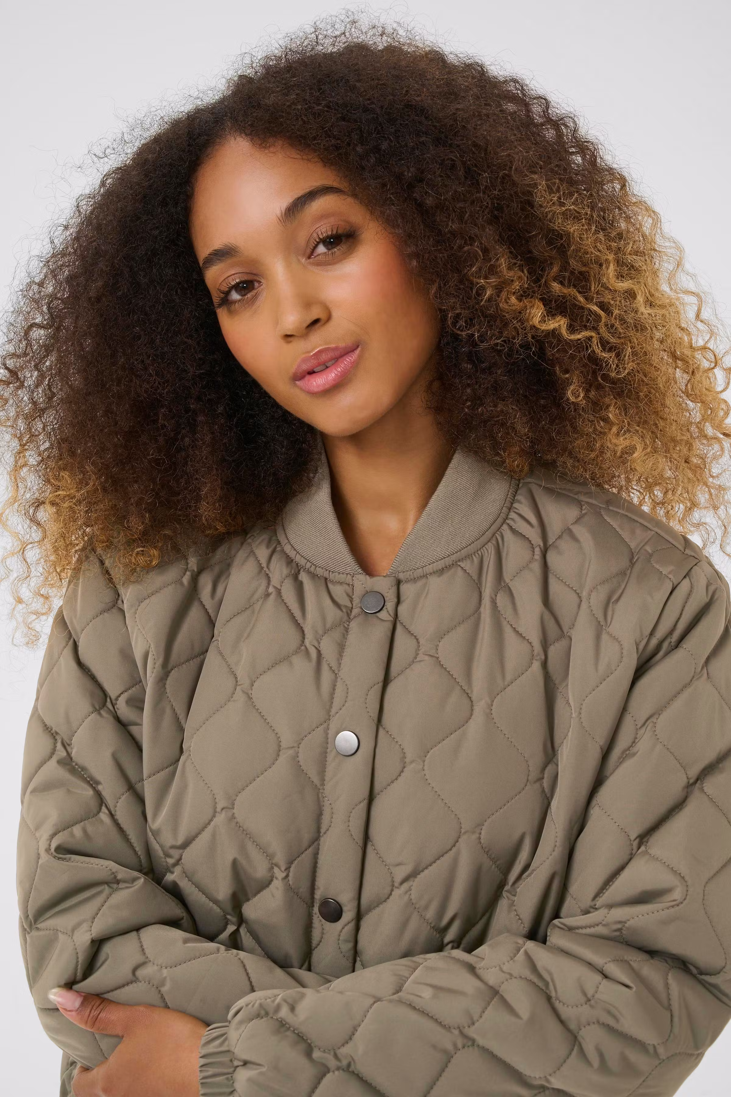 CRArwen Bomber jacket LOOKBOOK DETAIL 10613653-180513