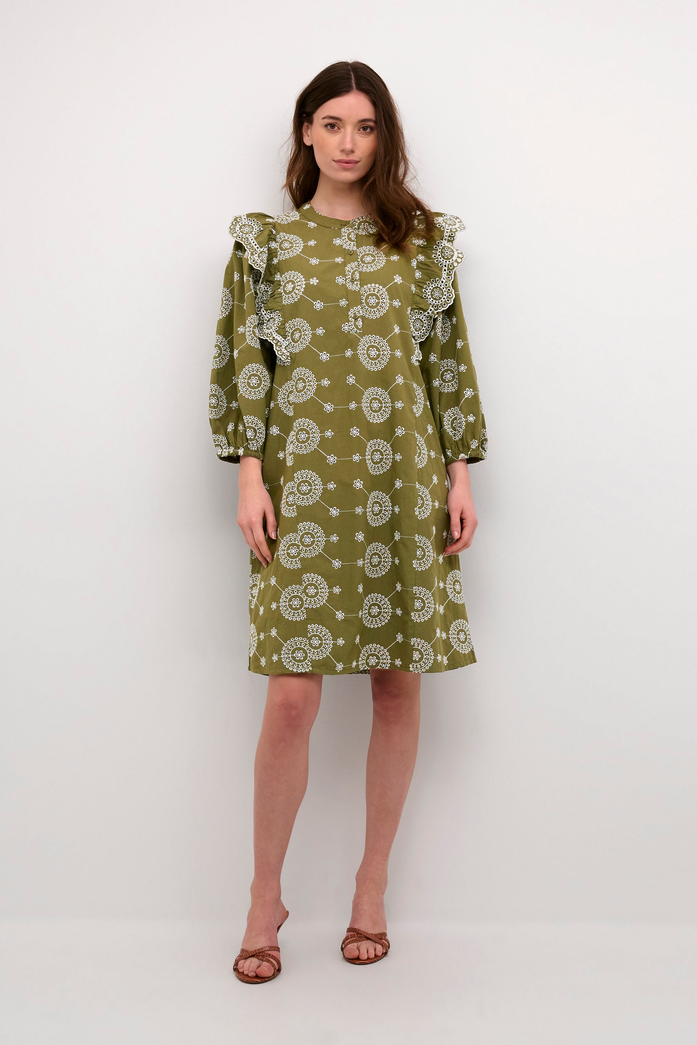 CUisa Dress LOOKBOOK FRONT 50110778-180521