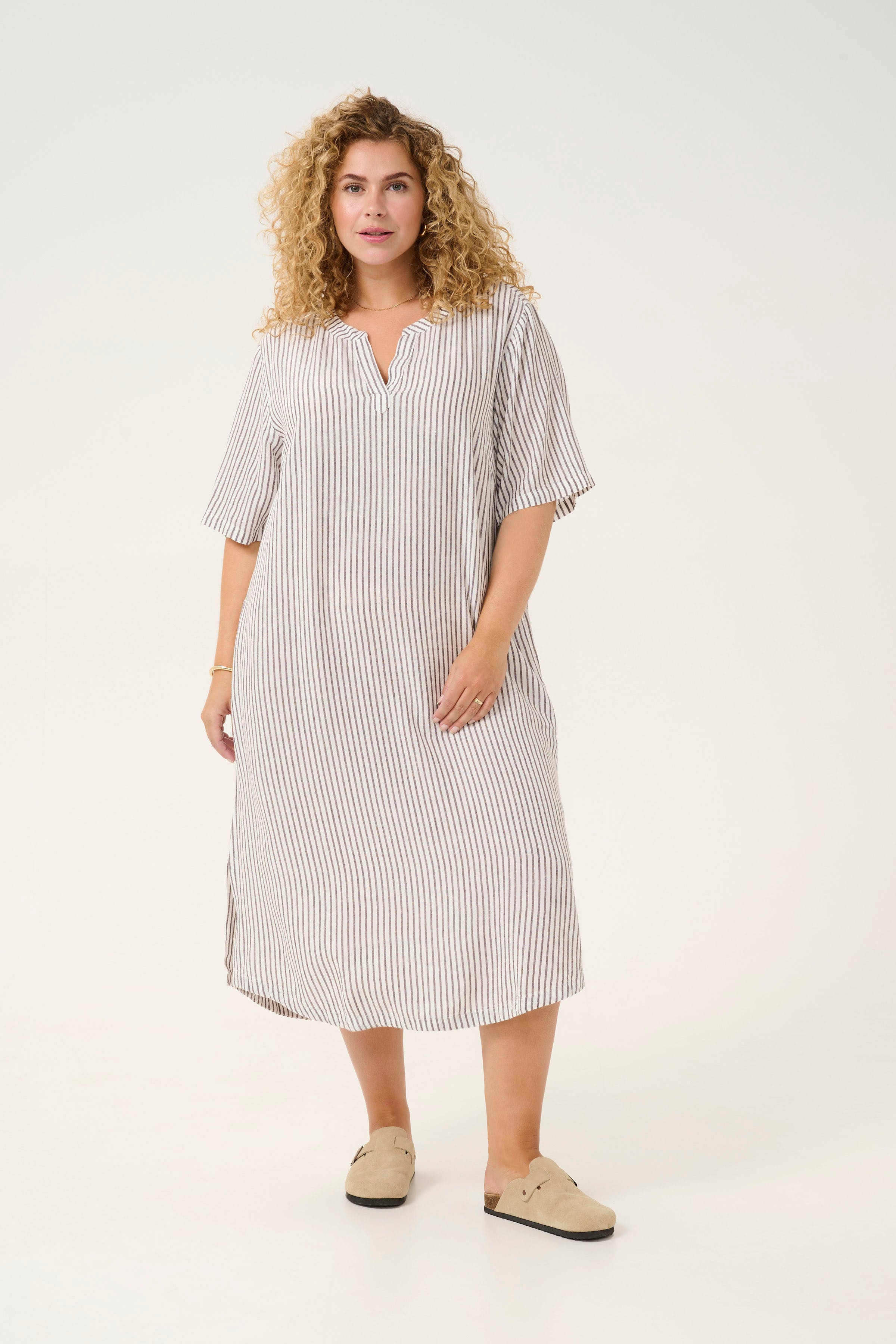 KCmille Linen dress LOOKBOOK FRONT 10582218-107749