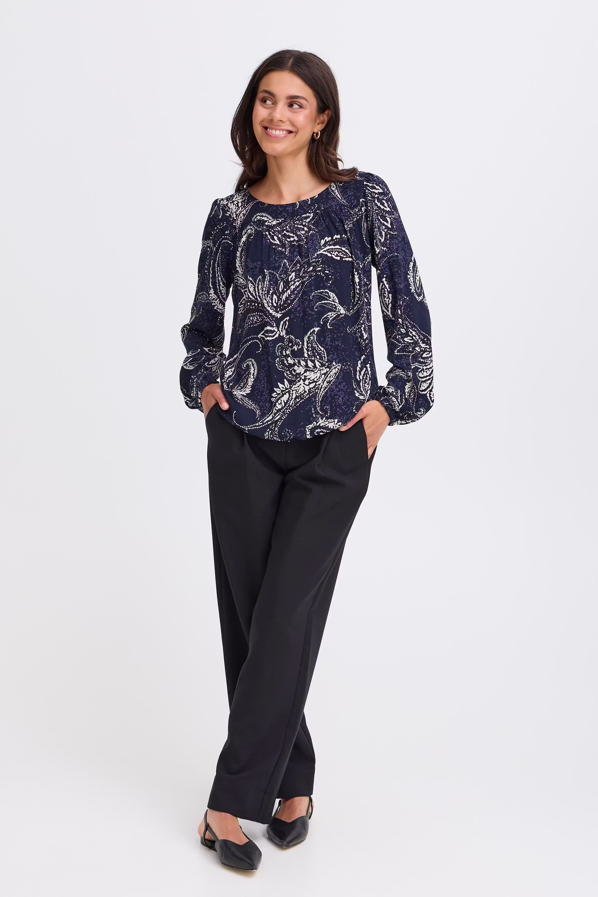FRKIKI Bluse LOOKBOOK FRONT 20617101-900001535