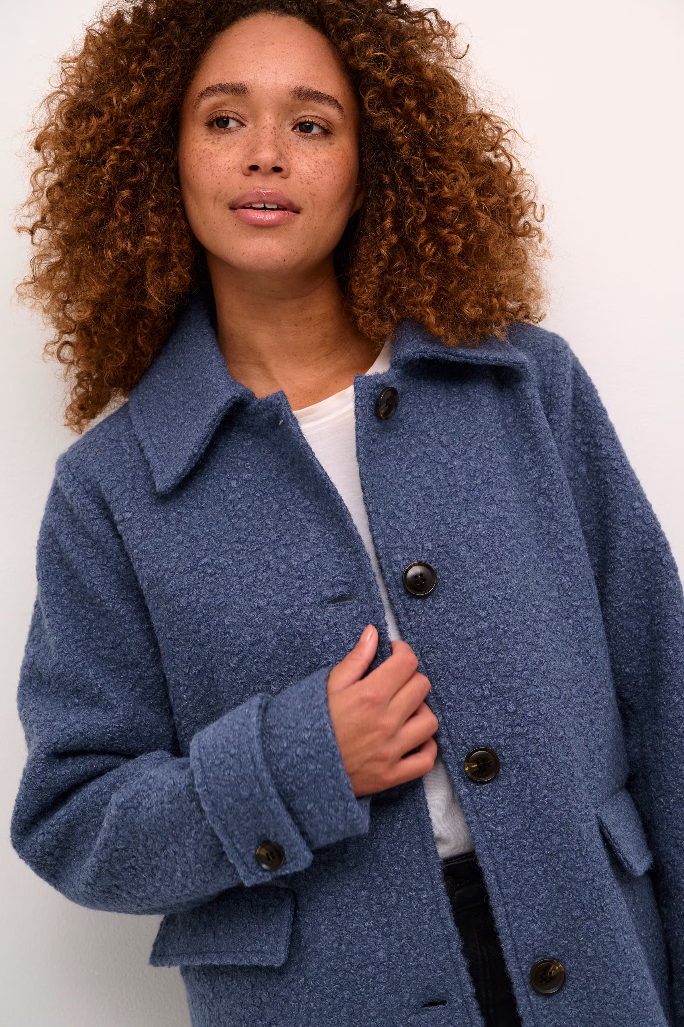 KAannelise Mantel LOOKBOOK DETAIL 10508770-193928