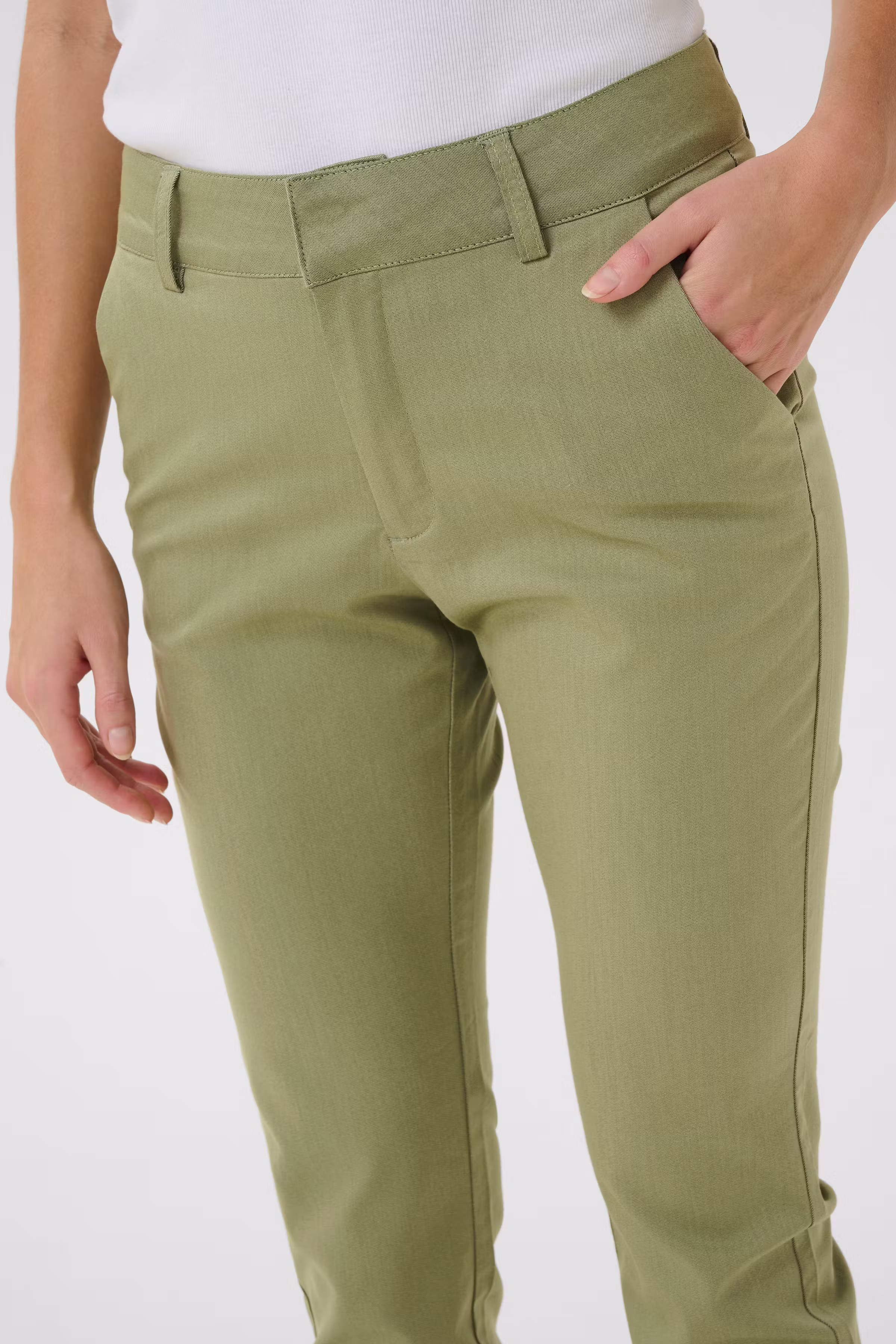 KAlea Bukser LOOKBOOK DETAIL 10506815-170115