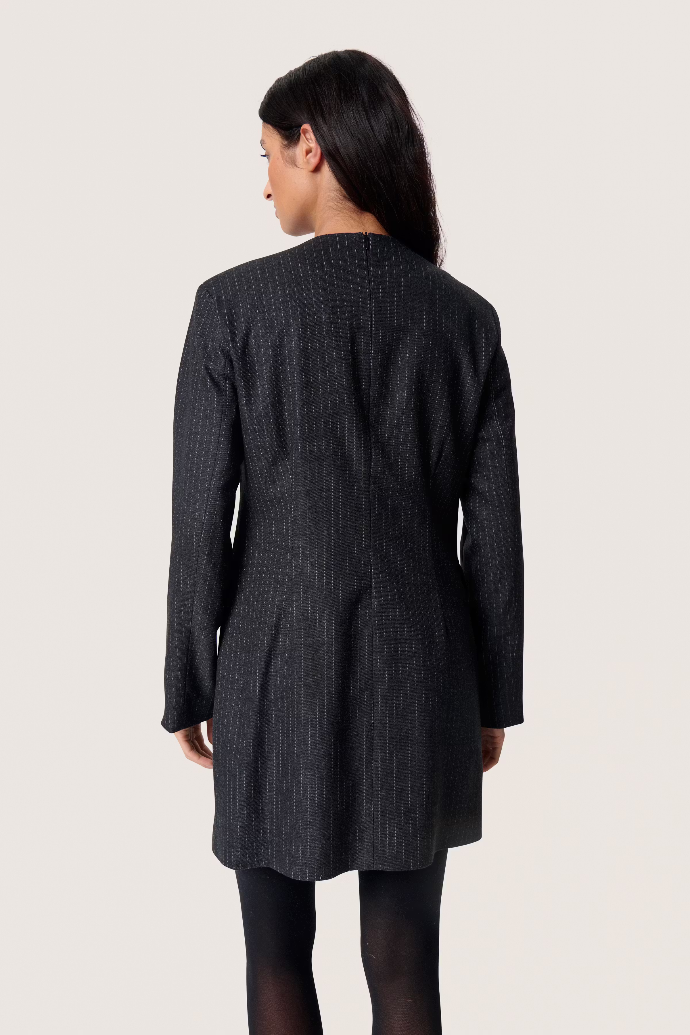 SLMalodi Kjole LOOKBOOK BACK 30408651-304156