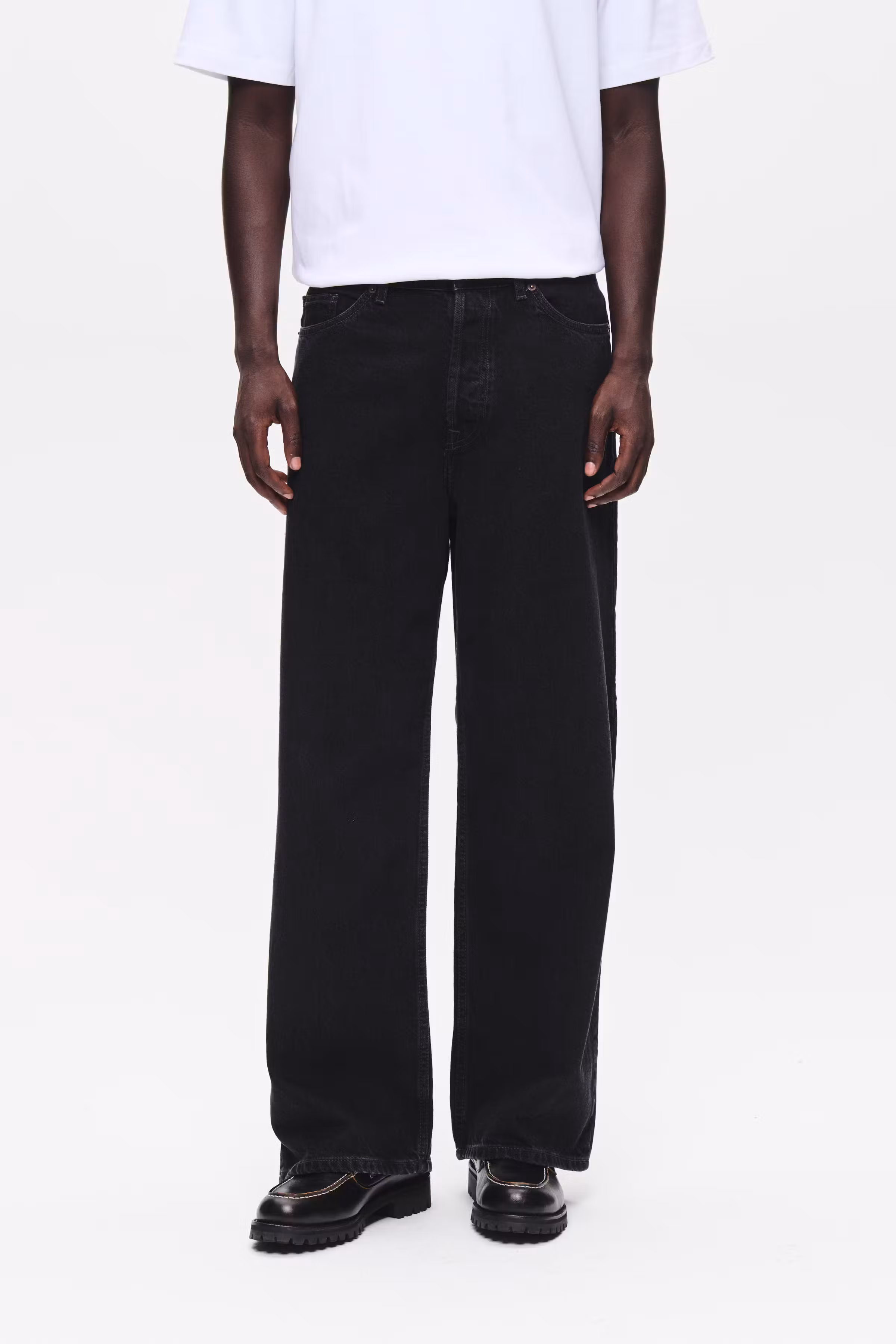 WWType 3 Jeans LOOKBOOK FRONT 30251603-304315