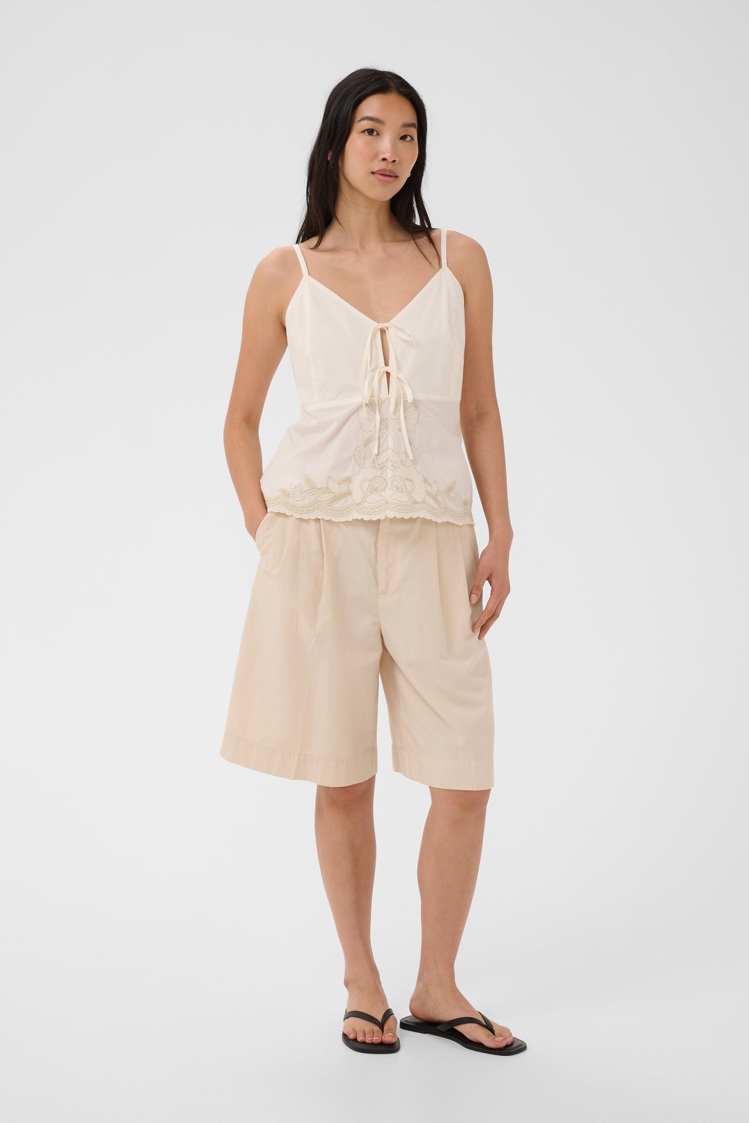 BellisiaPW Top LOOKBOOK FRONT 30310560-304951
