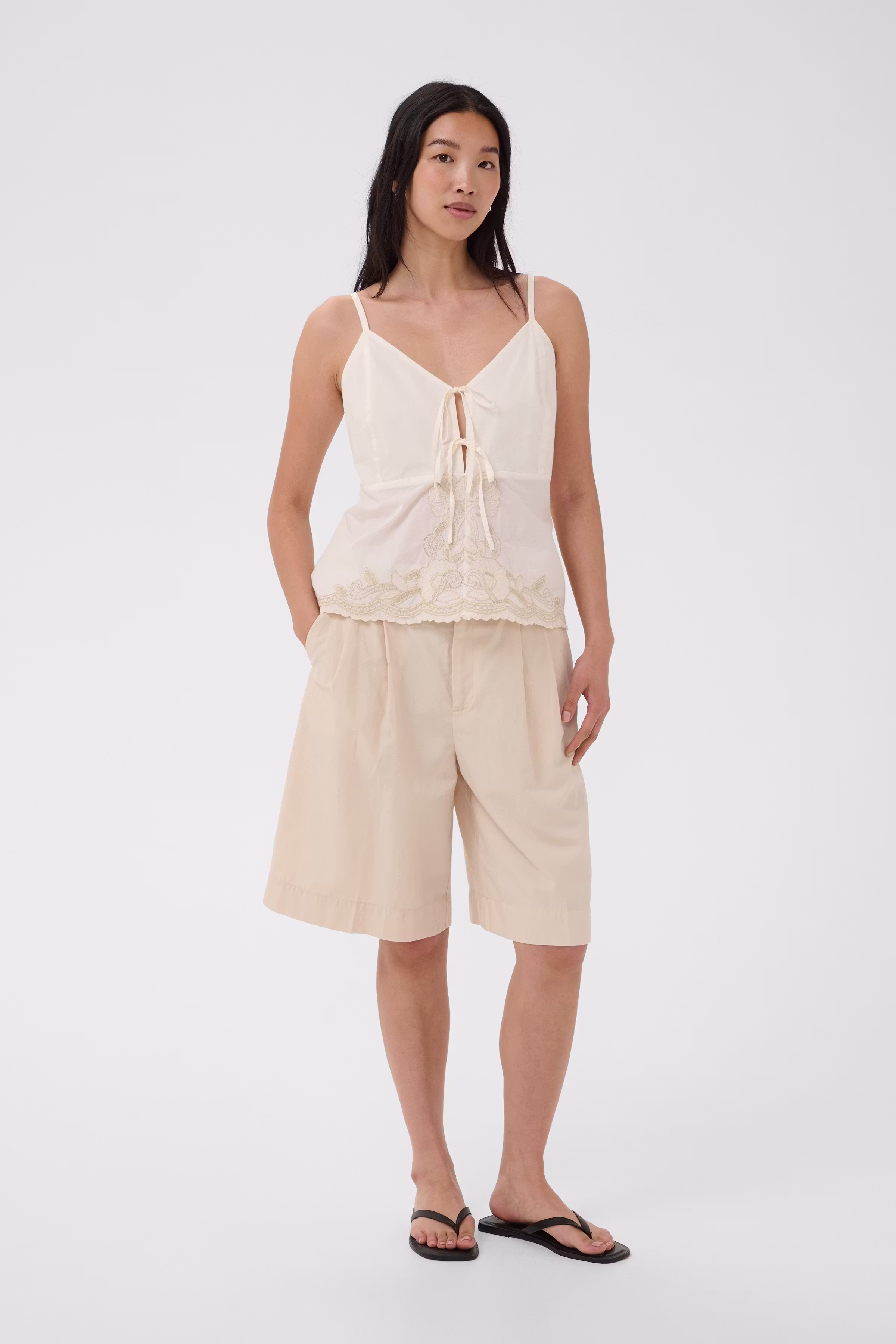 BellisiaPW Top LOOKBOOK FRONT 30310560-304951