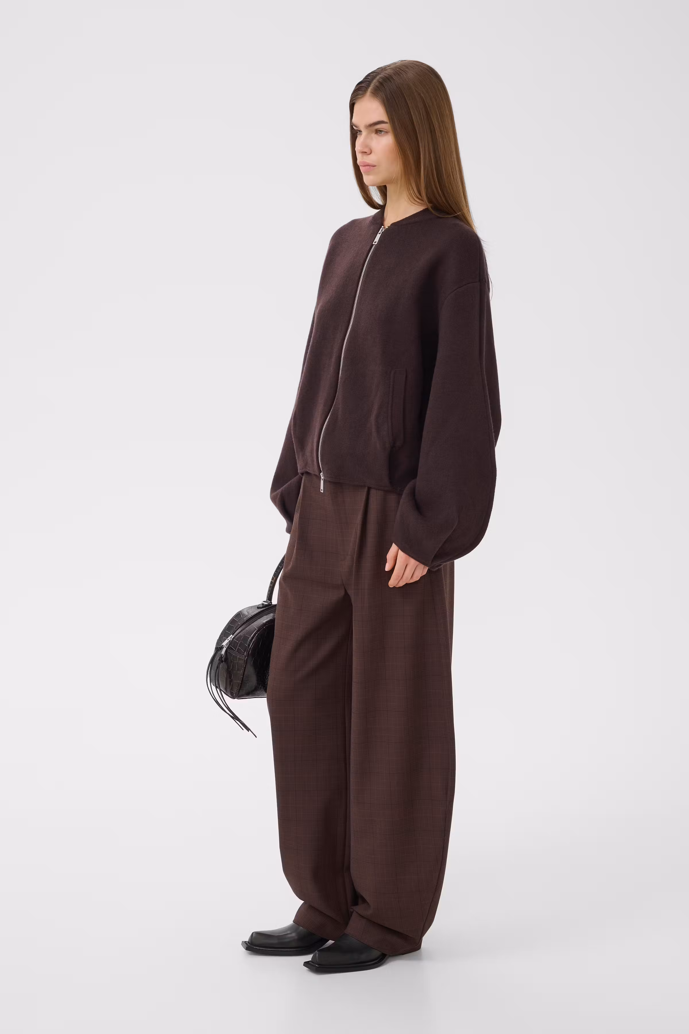 GZvictora Cardigan LOOKBOOK FRONT 10911500-191018
