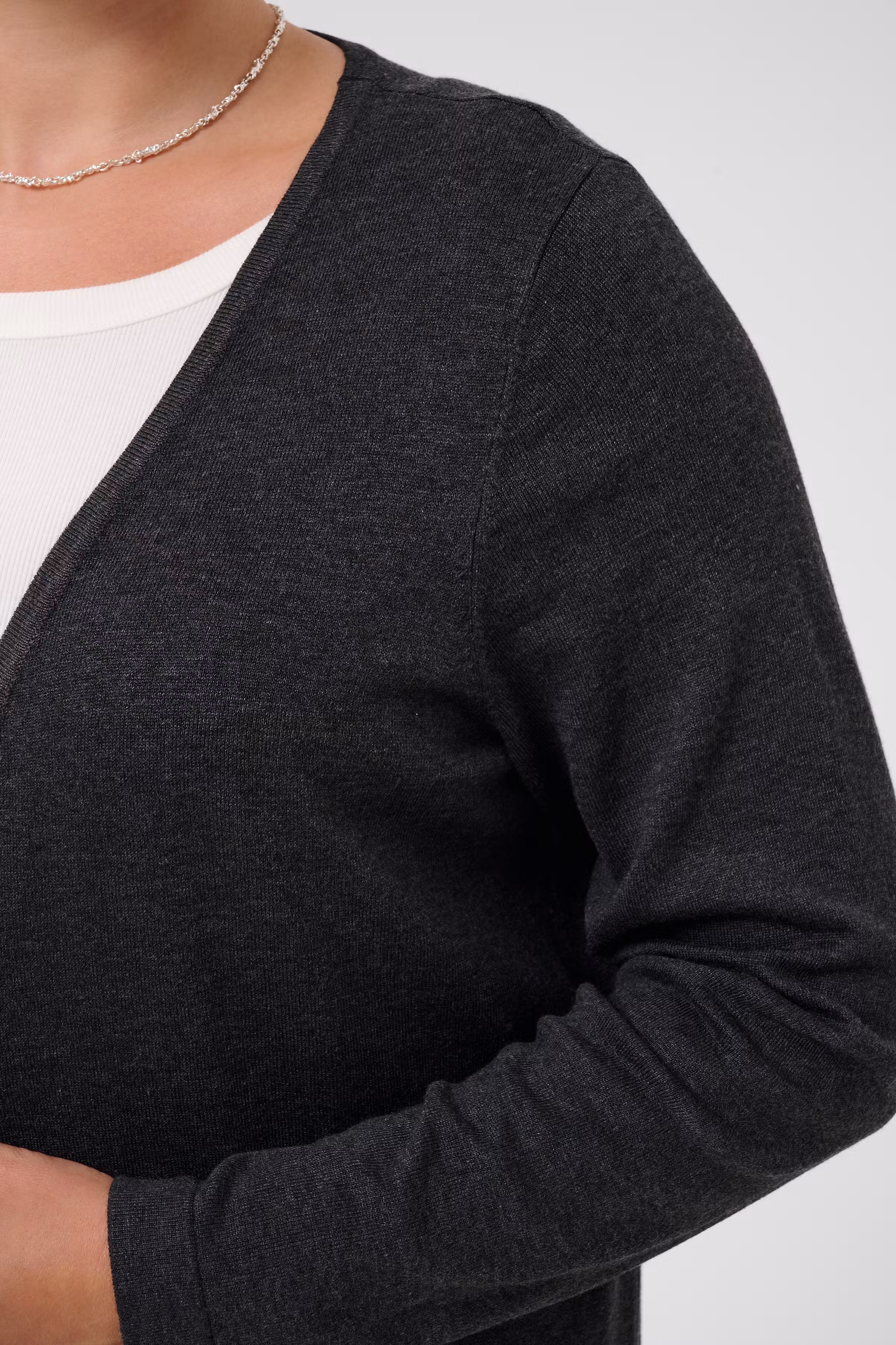 KCfarsia Cardigan LOOKBOOK DETAIL 10580339-100125