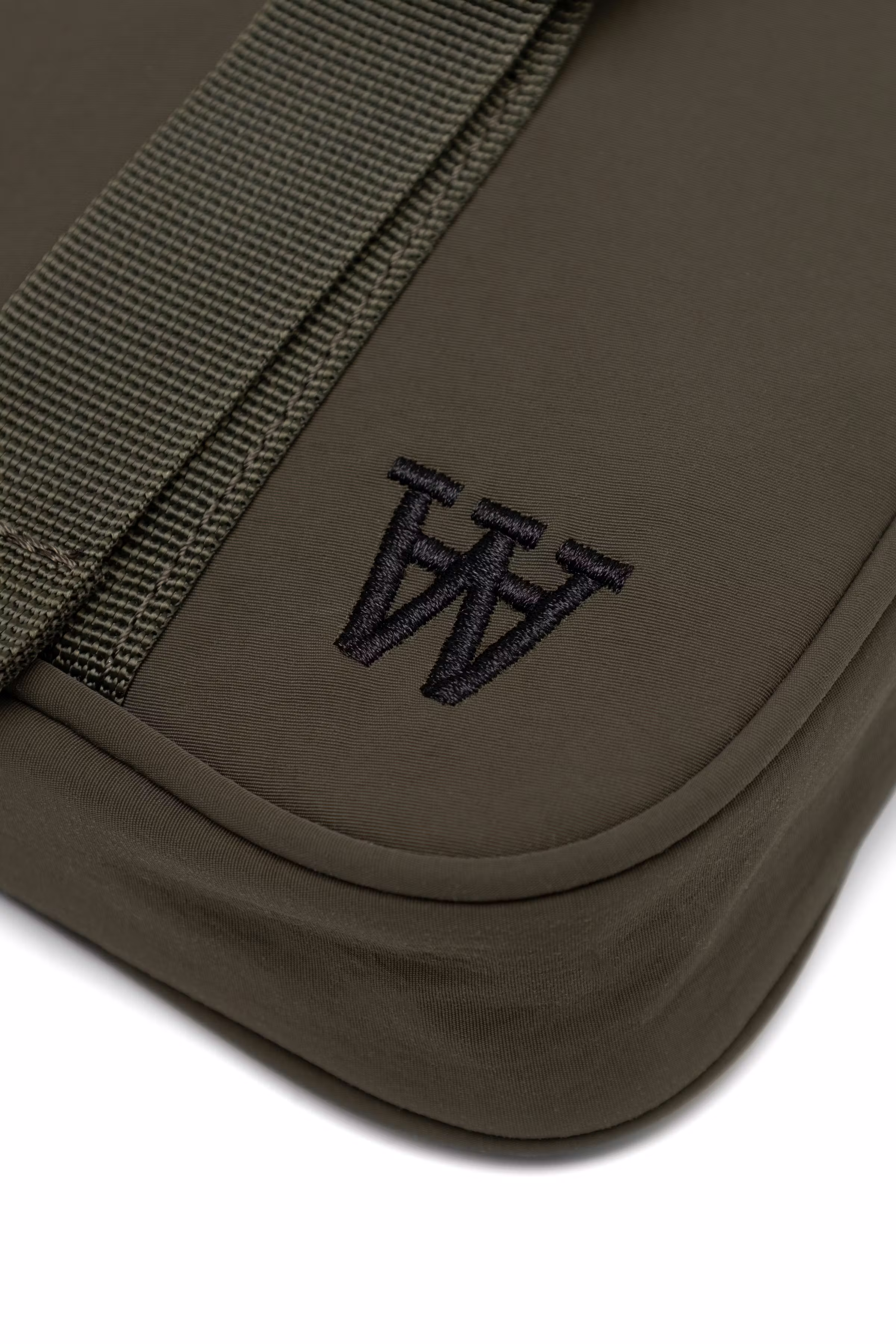 WWRalf shoulder pouch PACK DETAIL 30251921-190511