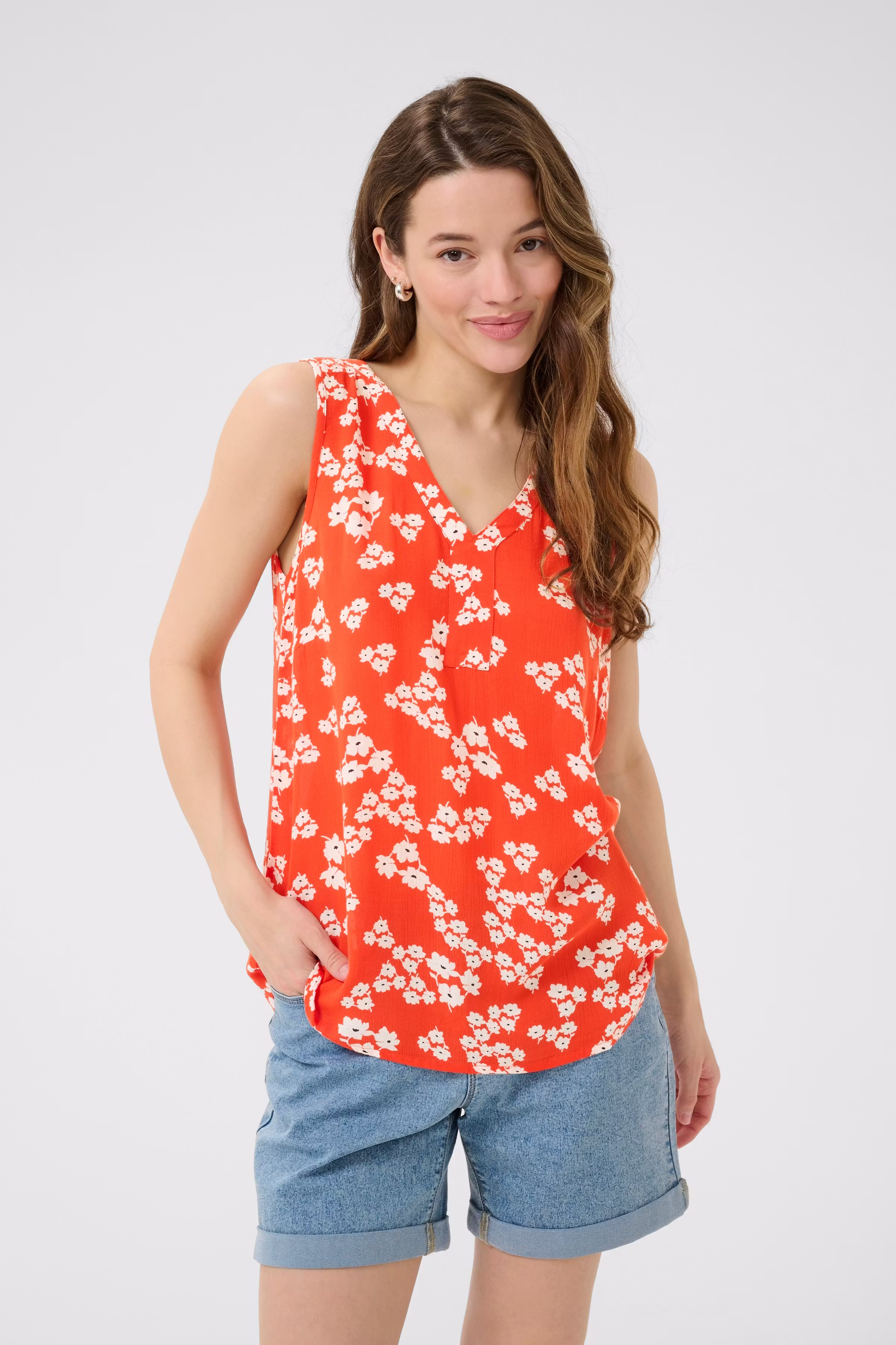 KAamber Top LOOKBOOK FRONT 10508255-107593