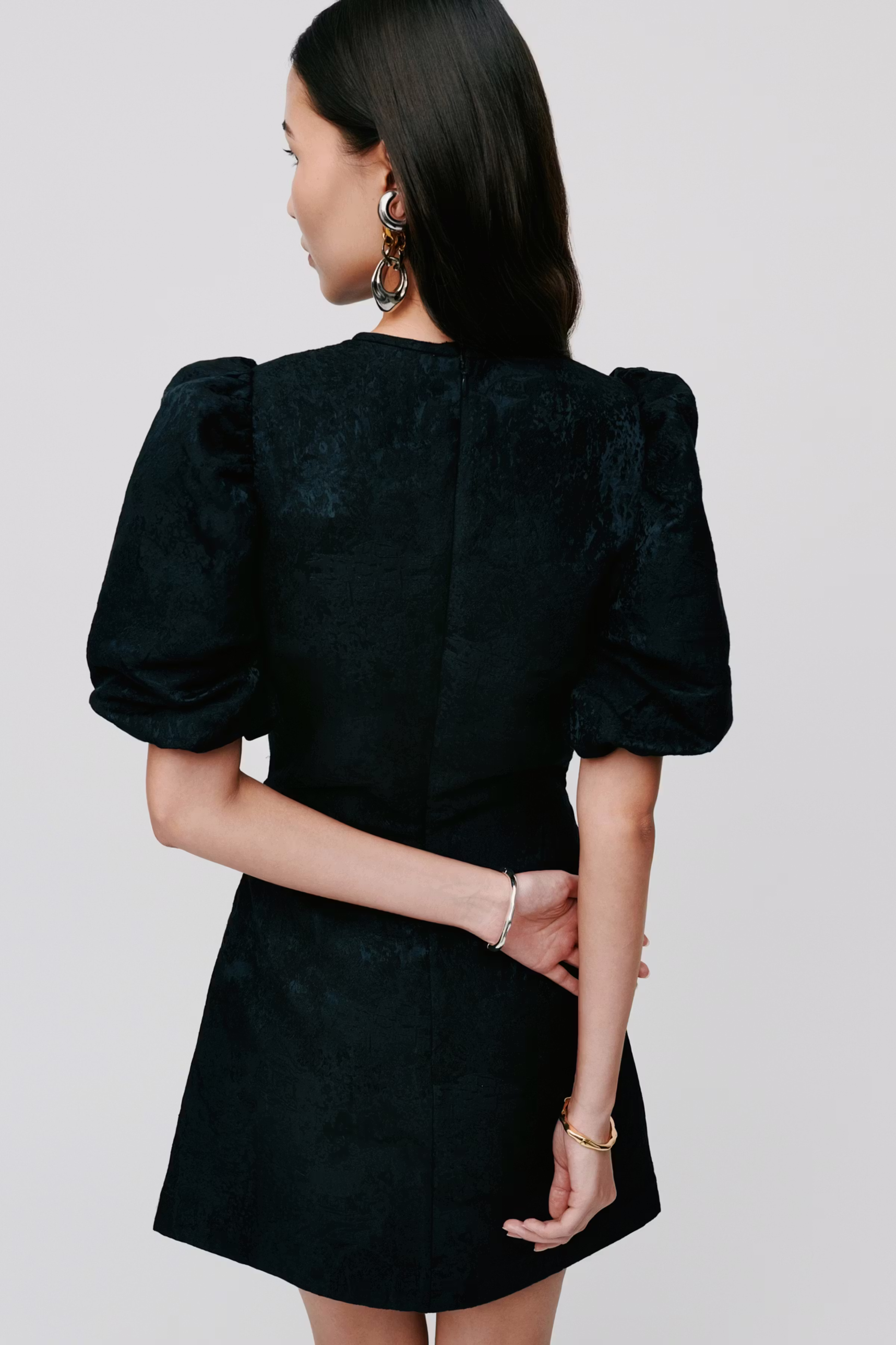 Nissa Kleid LOOKBOOK BACK 30600539-BK999